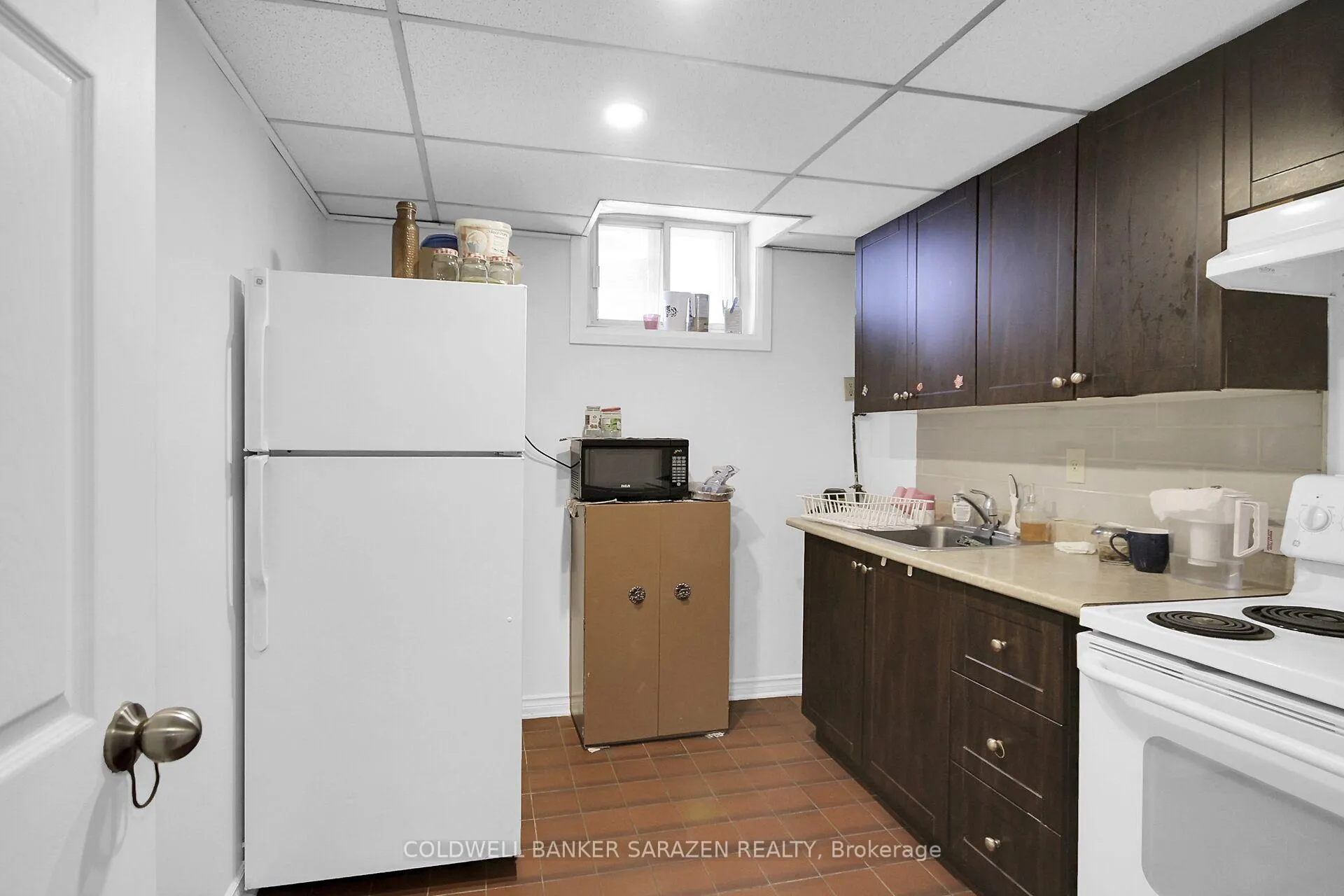 Photo 3 of Unit B, 2663 Priscilla Street, Ottawa, Britannia — HOMEH