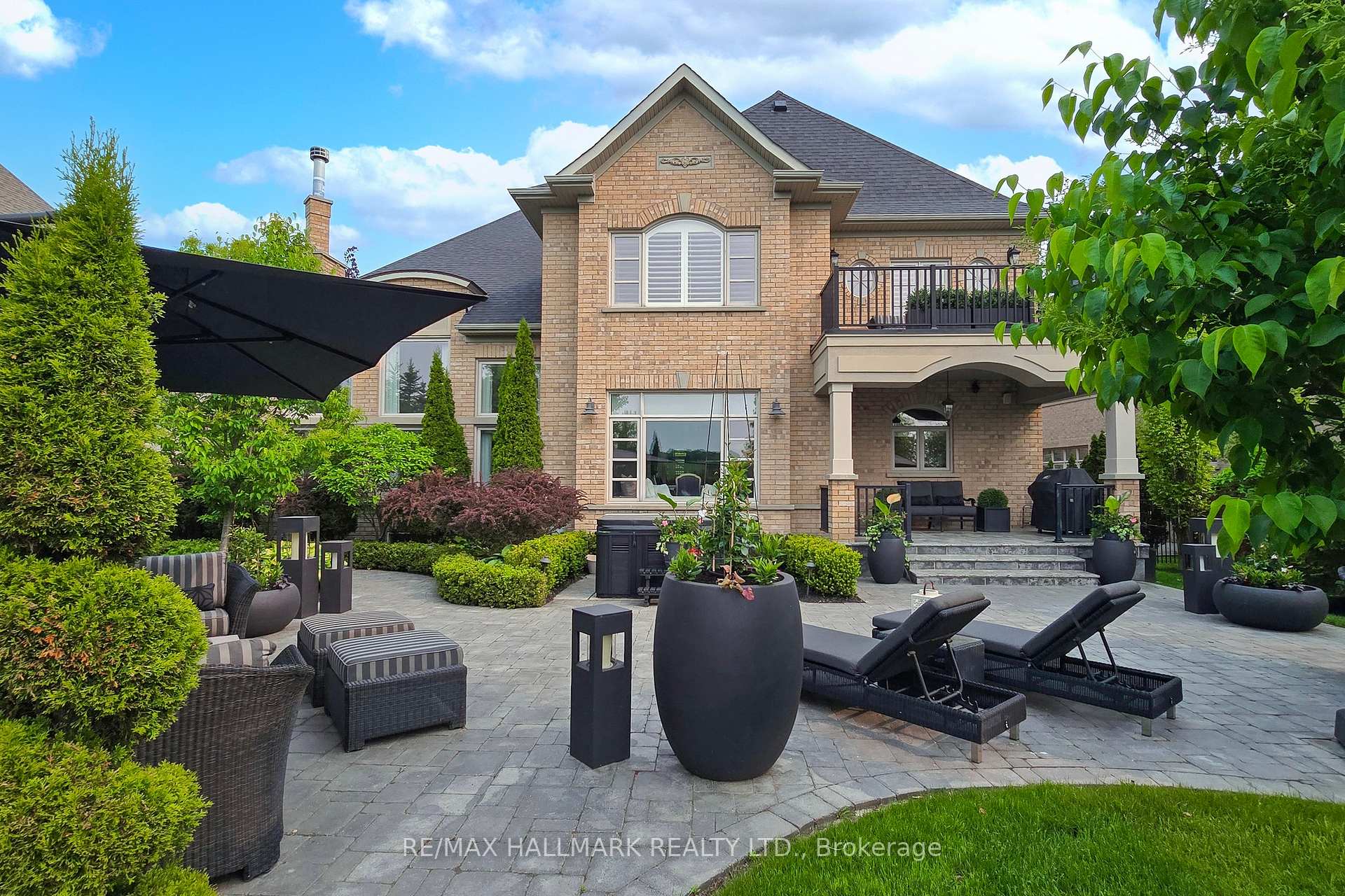 Photo 41 of 122 Carisbrooke Circle, Aurora, Bayview Southeast — HOMEH