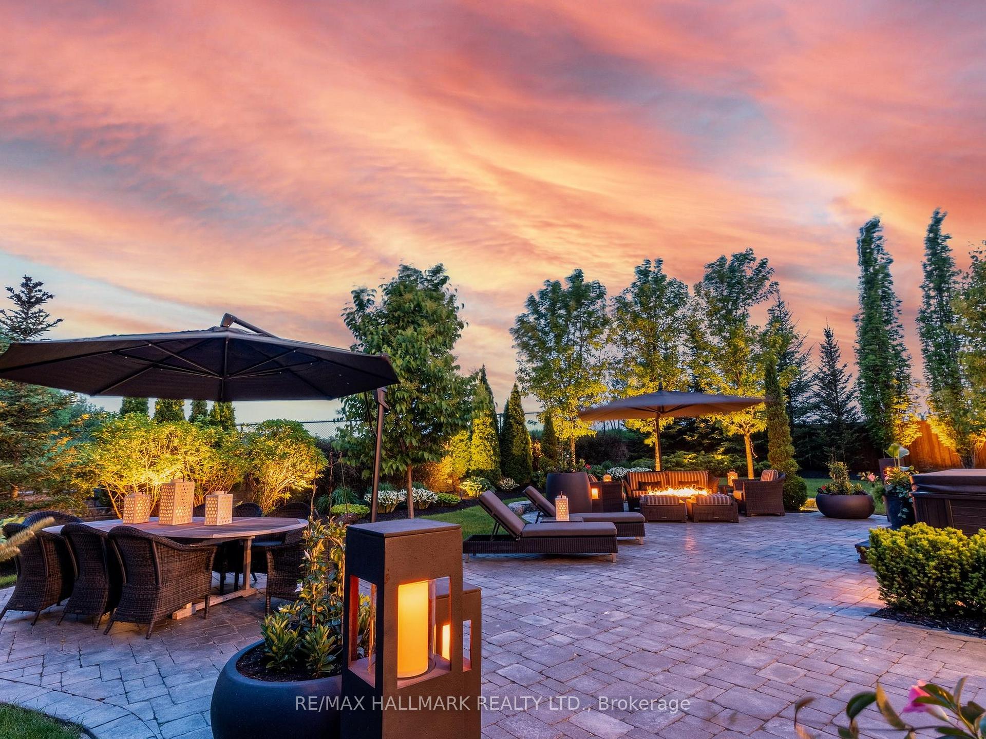 Photo 45 of 122 Carisbrooke Circle, Aurora, Bayview Southeast — HOMEH