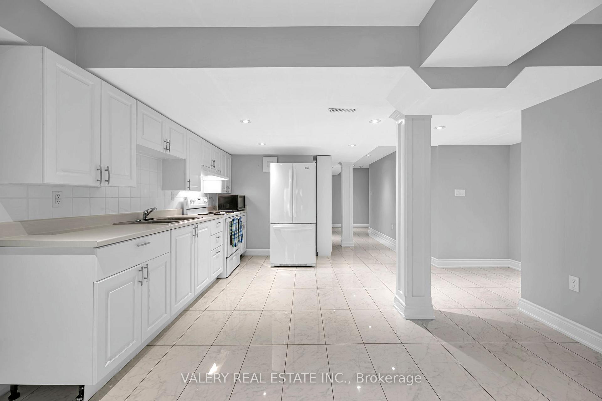 Photo 6 of Unit Basement, 63 Angier Crescent, Ajax, South East — HOMEH