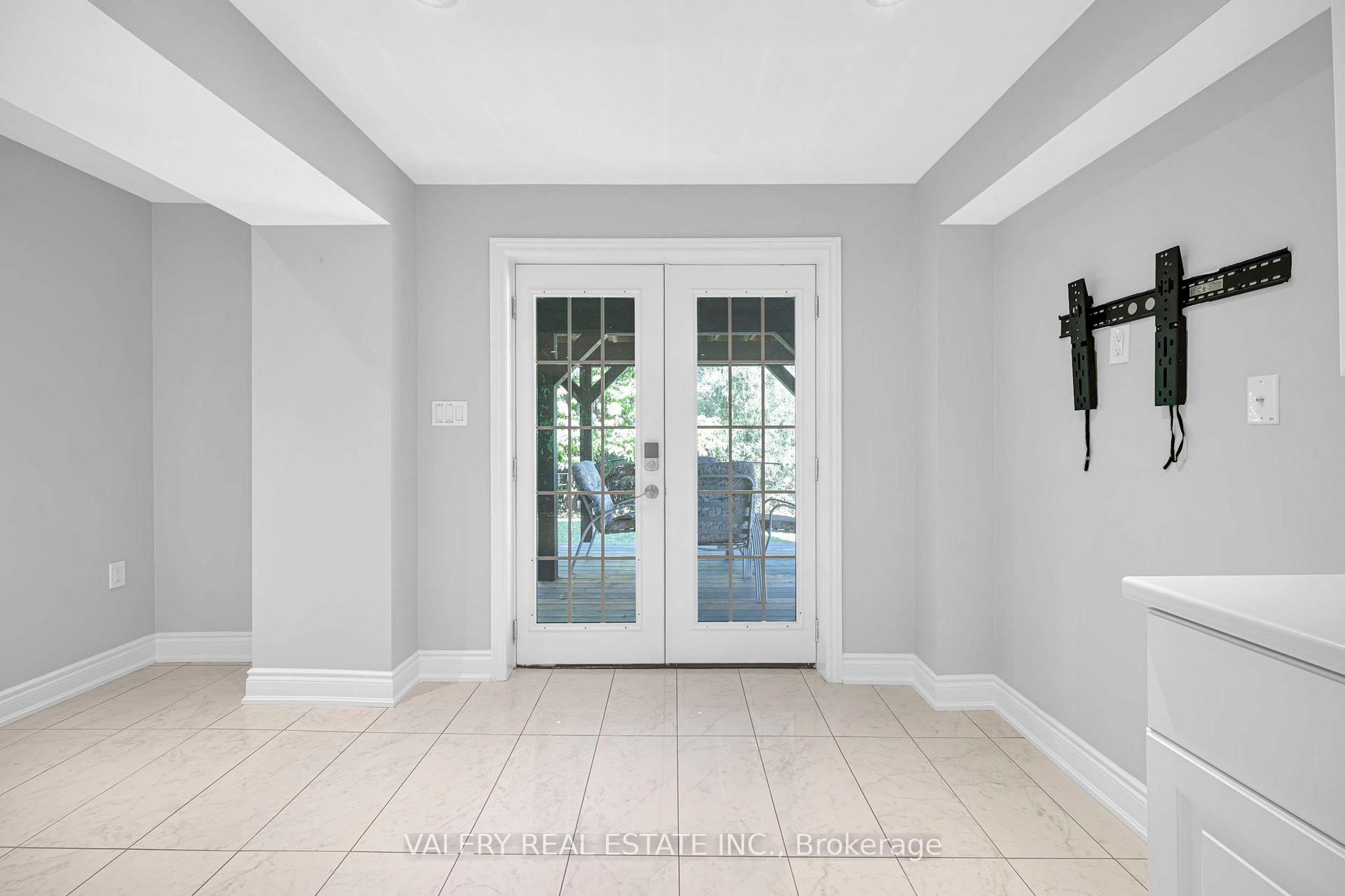 Photo 7 of Unit Basement, 63 Angier Crescent, Ajax, South East — HOMEH