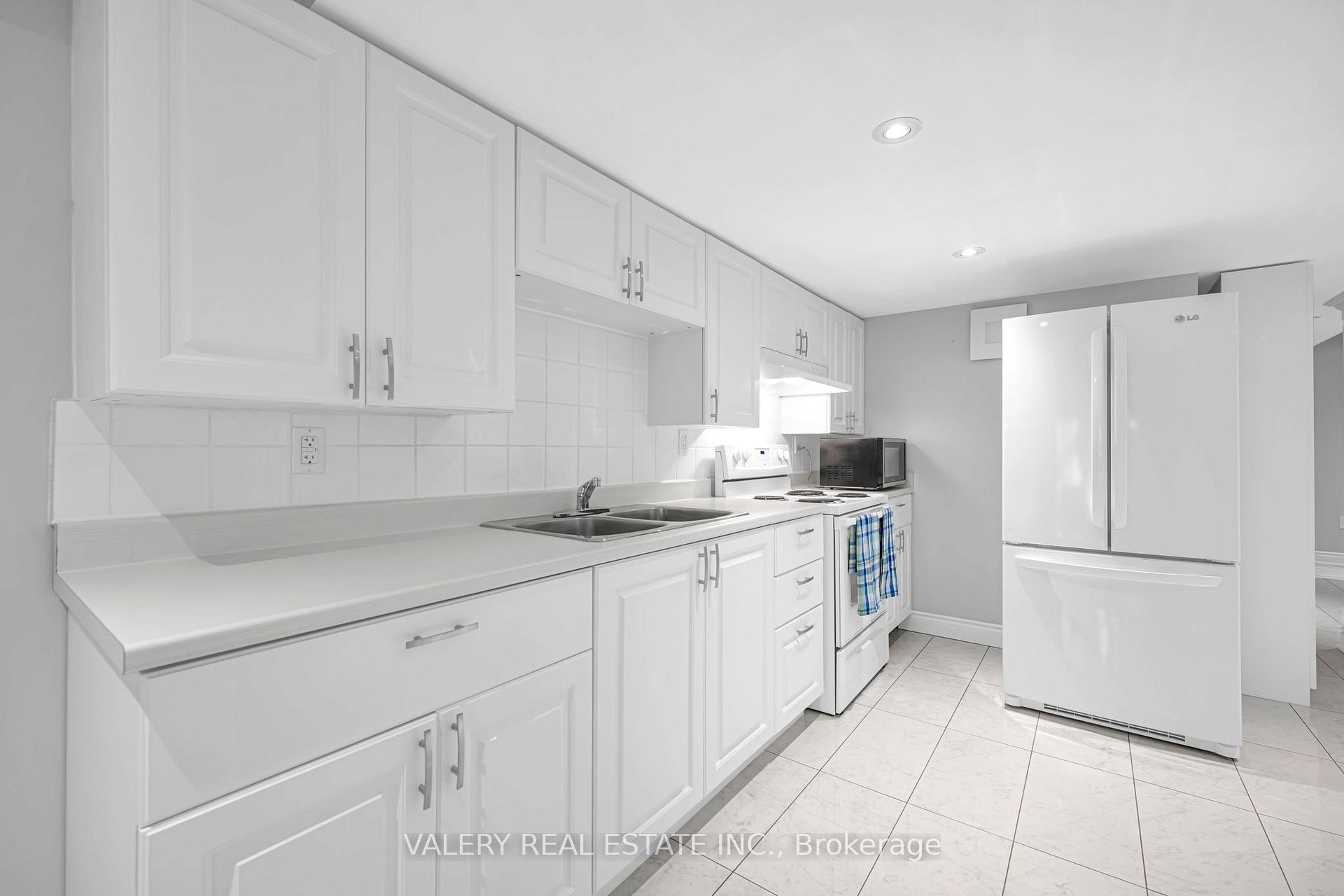 Photo 8 of Unit Basement, 63 Angier Crescent, Ajax, South East — HOMEH