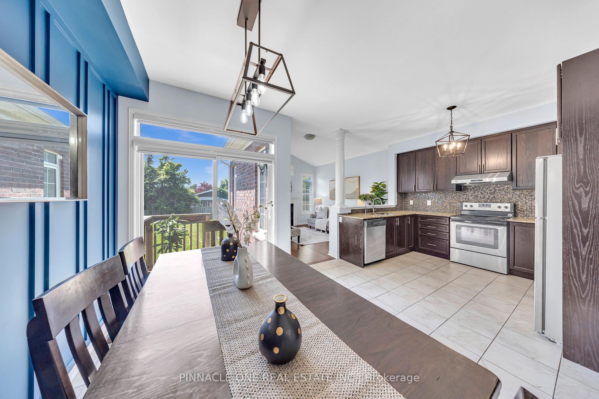 Photo 21 of 1042 Byron Street N, Whitby, Williamsburg — HOMEH