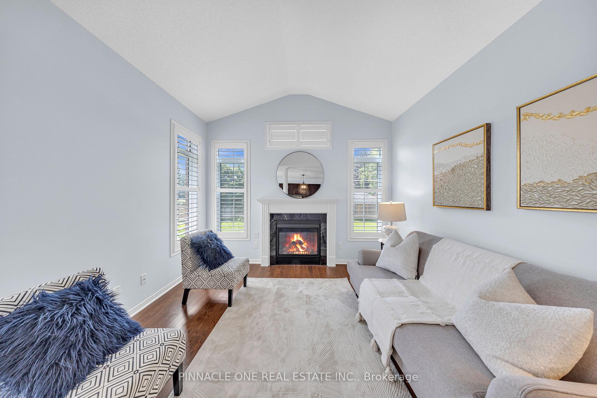 Photo 23 of 1042 Byron Street N, Whitby, Williamsburg — HOMEH