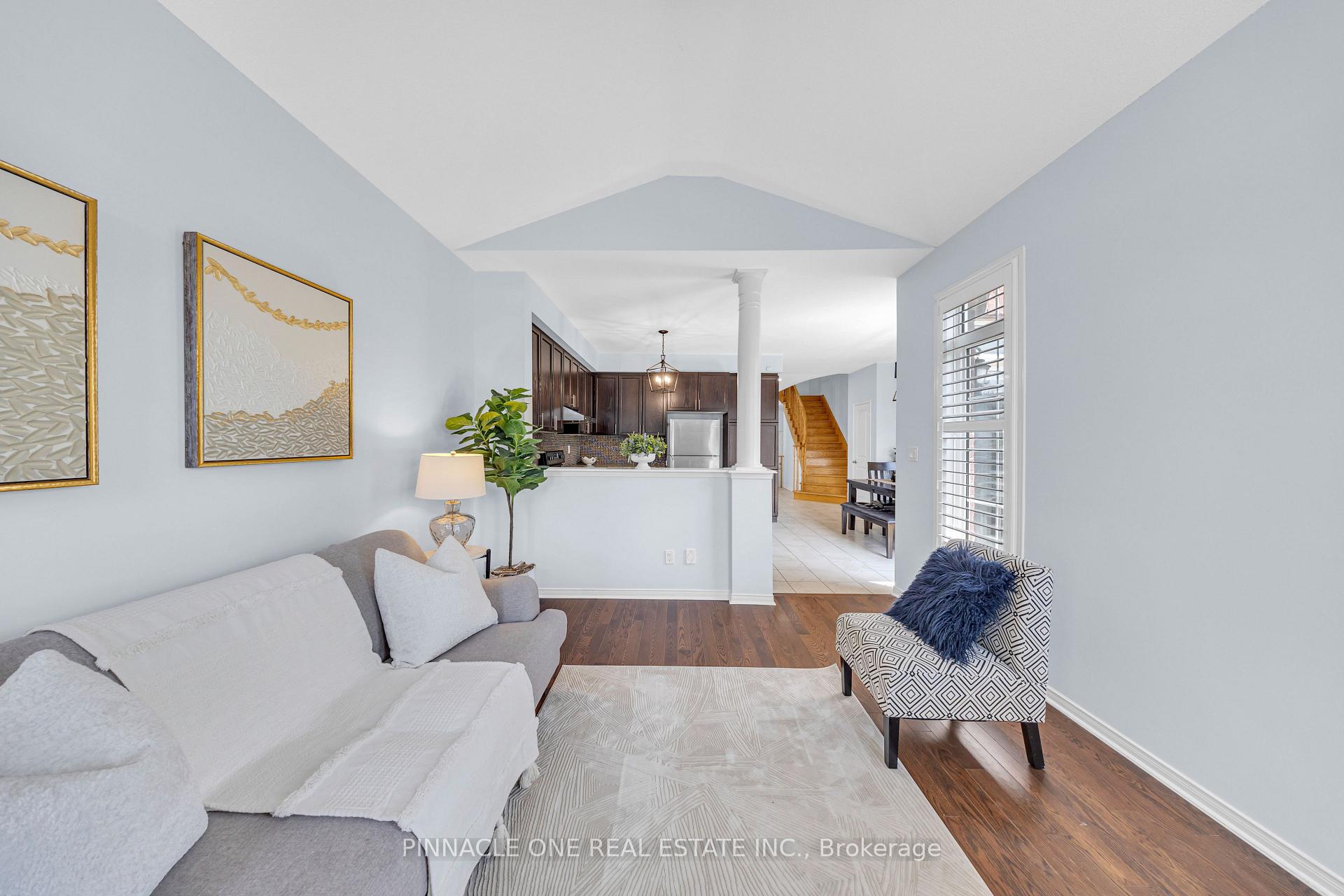 Photo 24 of 1042 Byron Street N, Whitby, Williamsburg — HOMEH