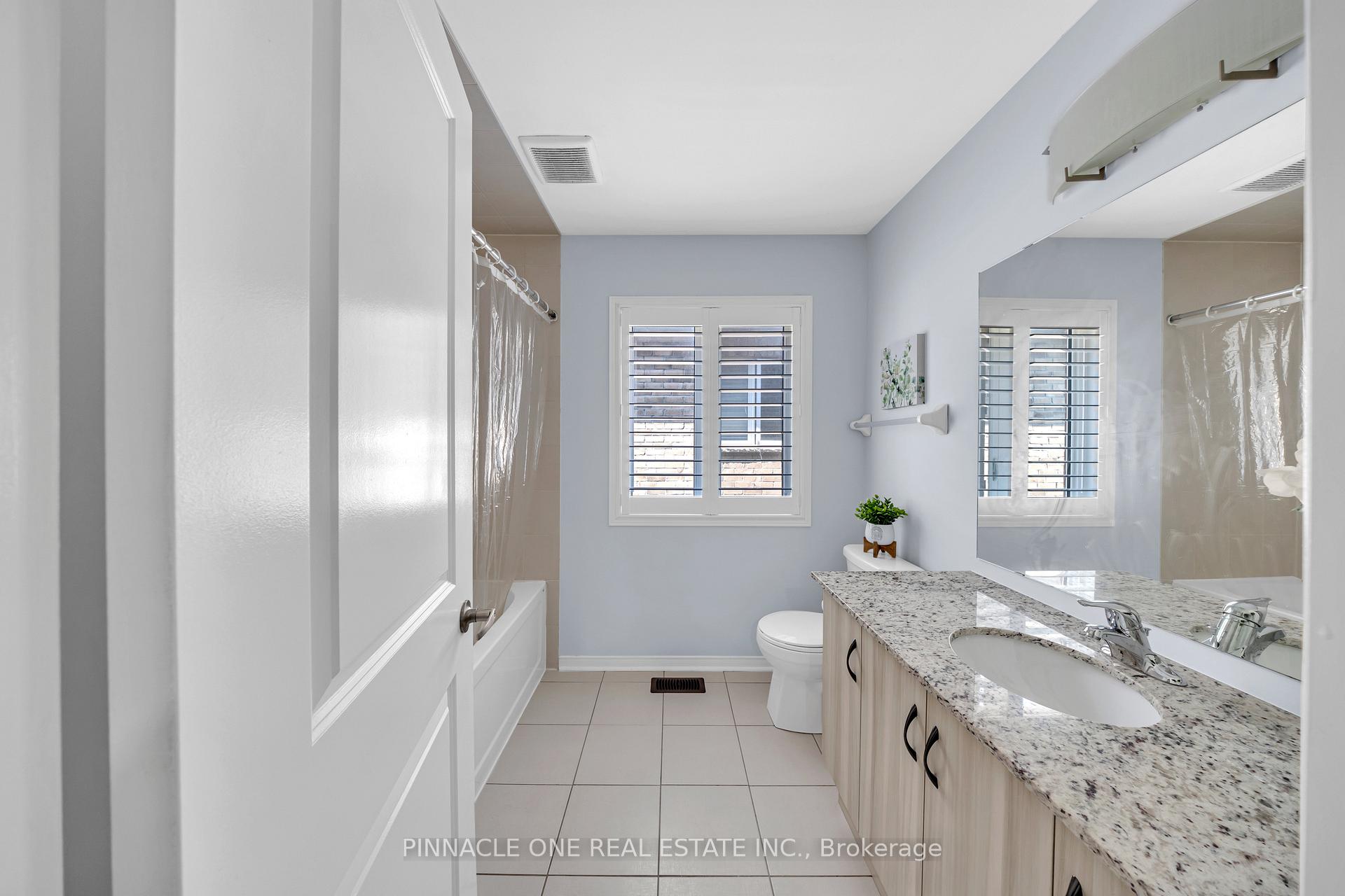 Photo 34 of 1042 Byron Street N, Whitby, Williamsburg — HOMEH
