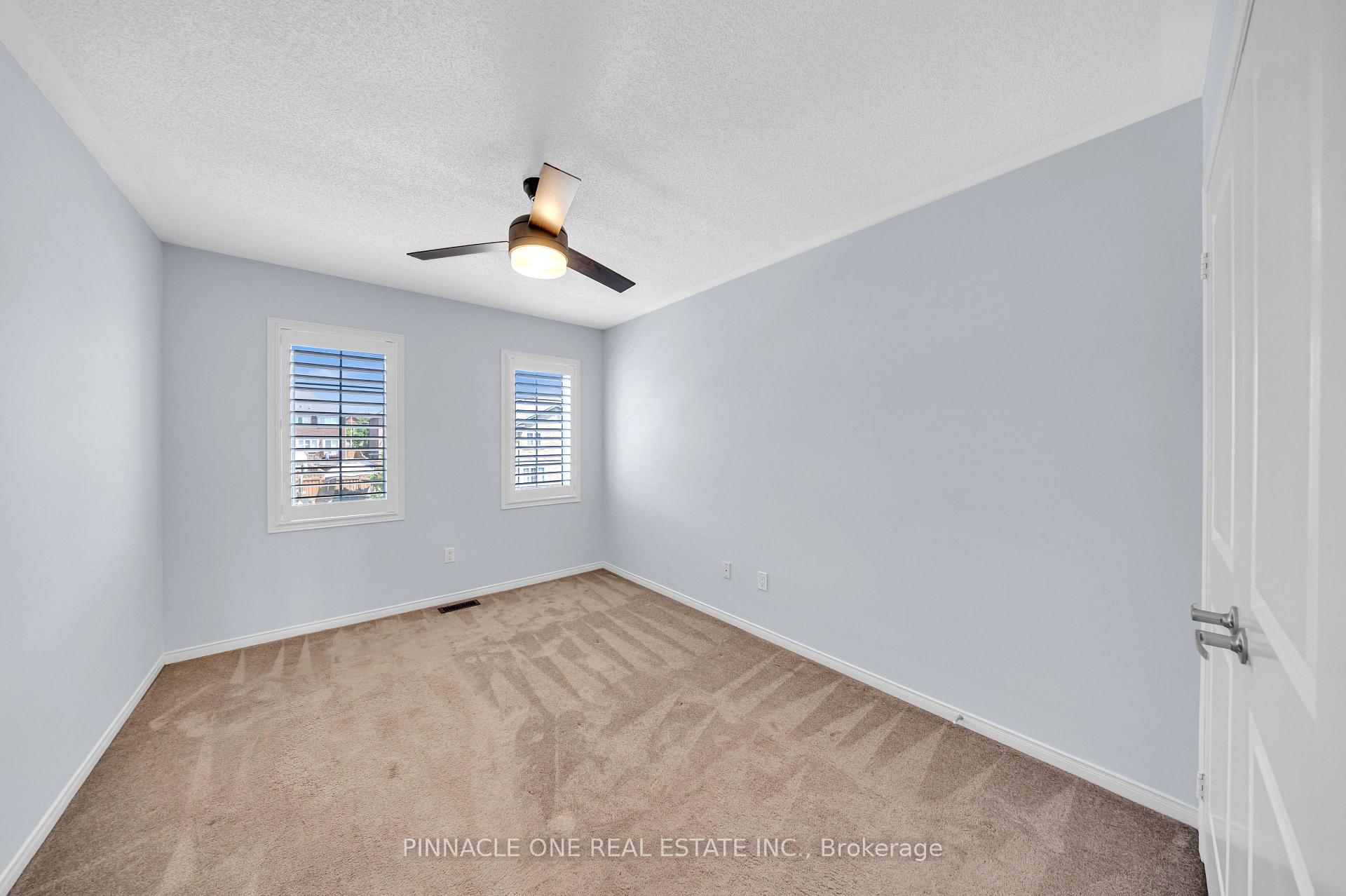 Photo 35 of 1042 Byron Street N, Whitby, Williamsburg — HOMEH