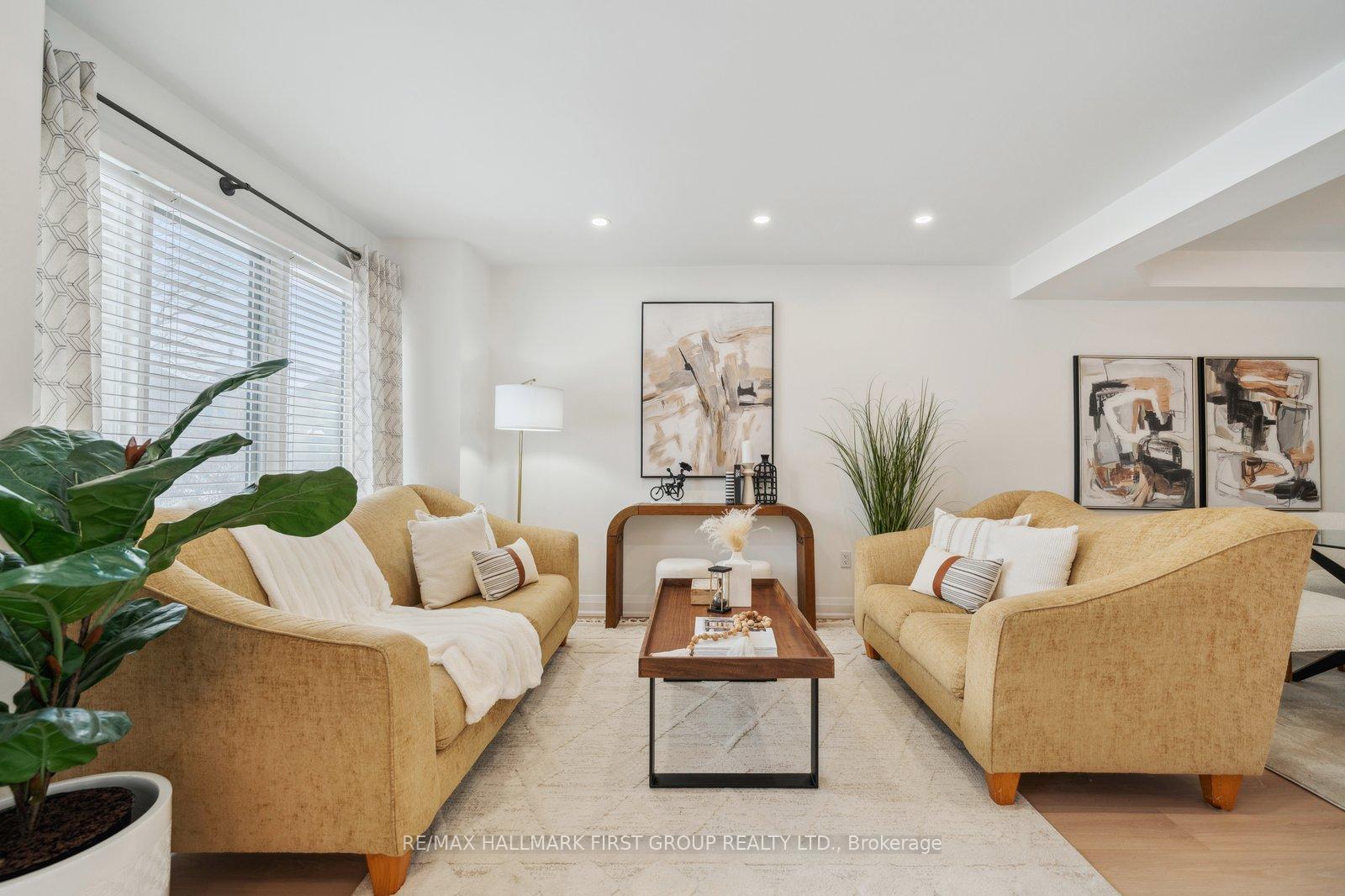 Photo 4 of 1547 Arcadia Square, Pickering, Amberlea — HOMEH