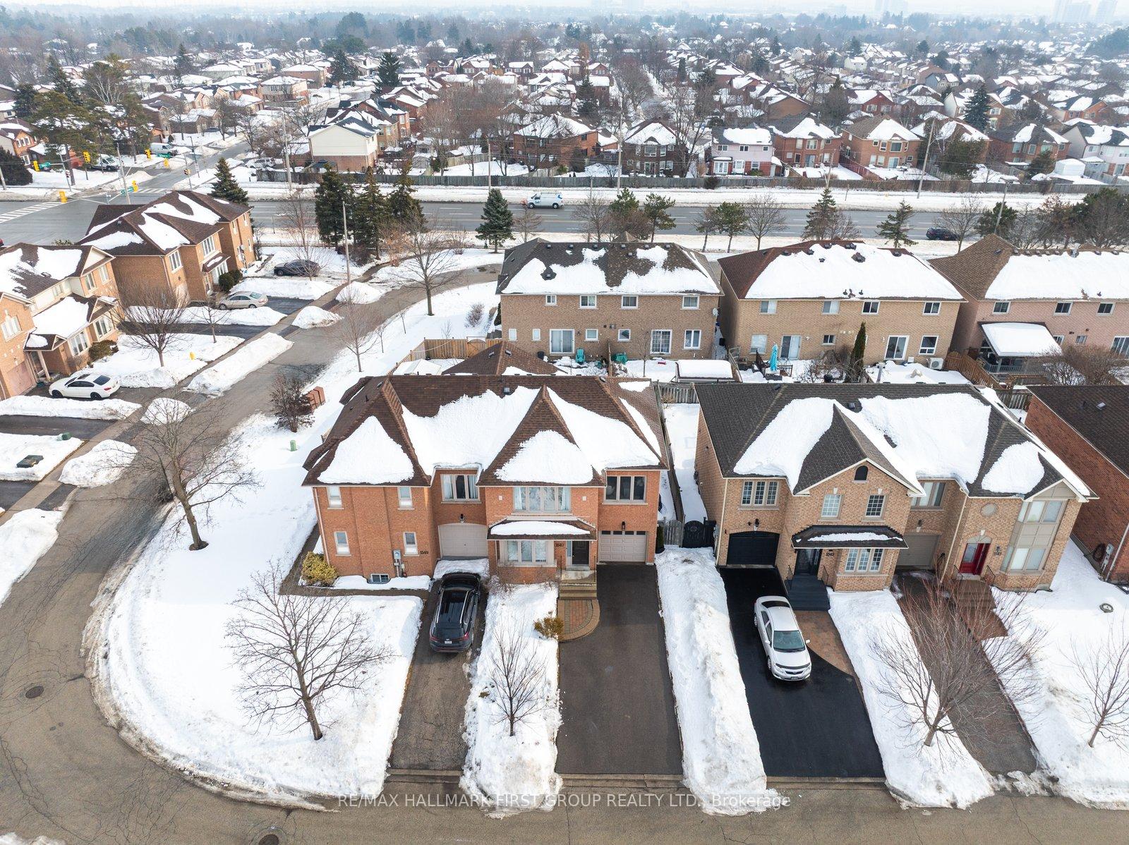 Photo 31 of 1547 Arcadia Square, Pickering, Amberlea — HOMEH