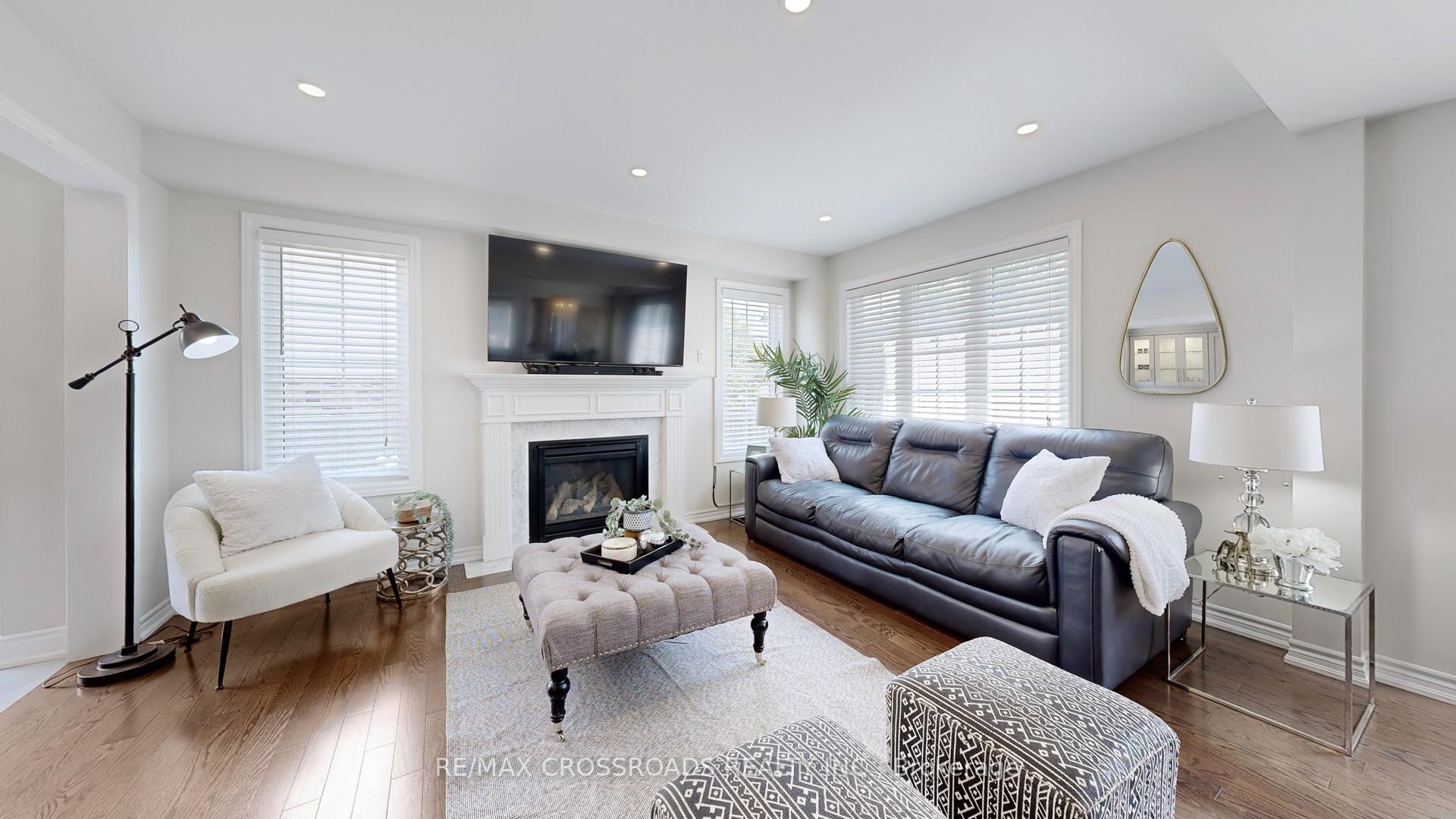 Photo 9 of 72 Oswell Drive, Ajax, Northeast Ajax — HOMEH