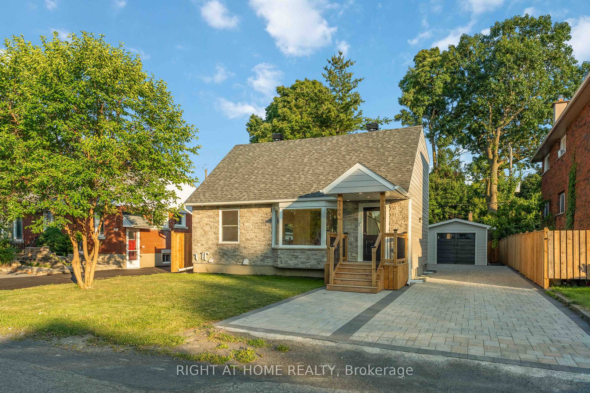 Front of 2700 Priscilla Street