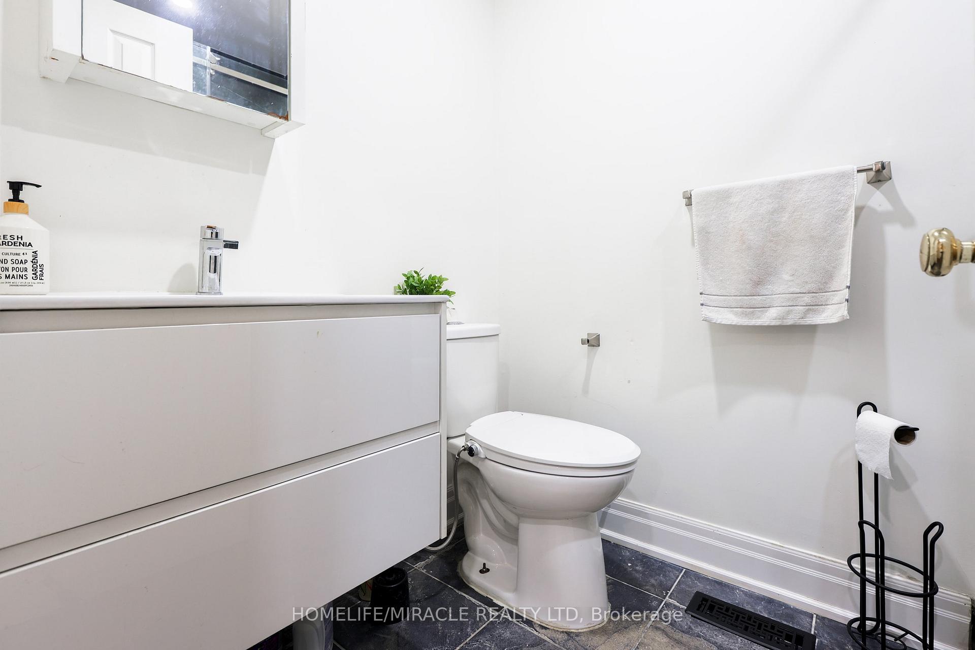 Photo 40 of 66 Teddington Crescent, Whitby, Pringle Creek — HOMEH