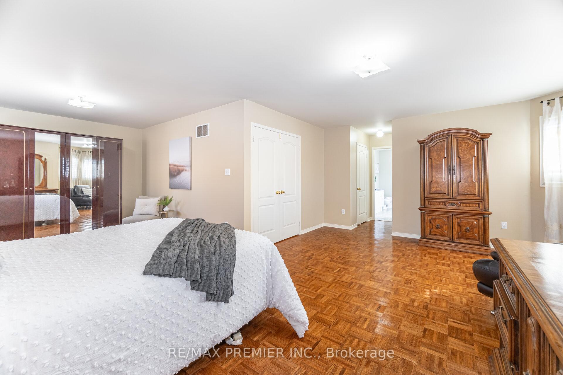Photo 26 of 265 Julia Valentina Avenue, Vaughan, Sonoma Heights — HOMEH