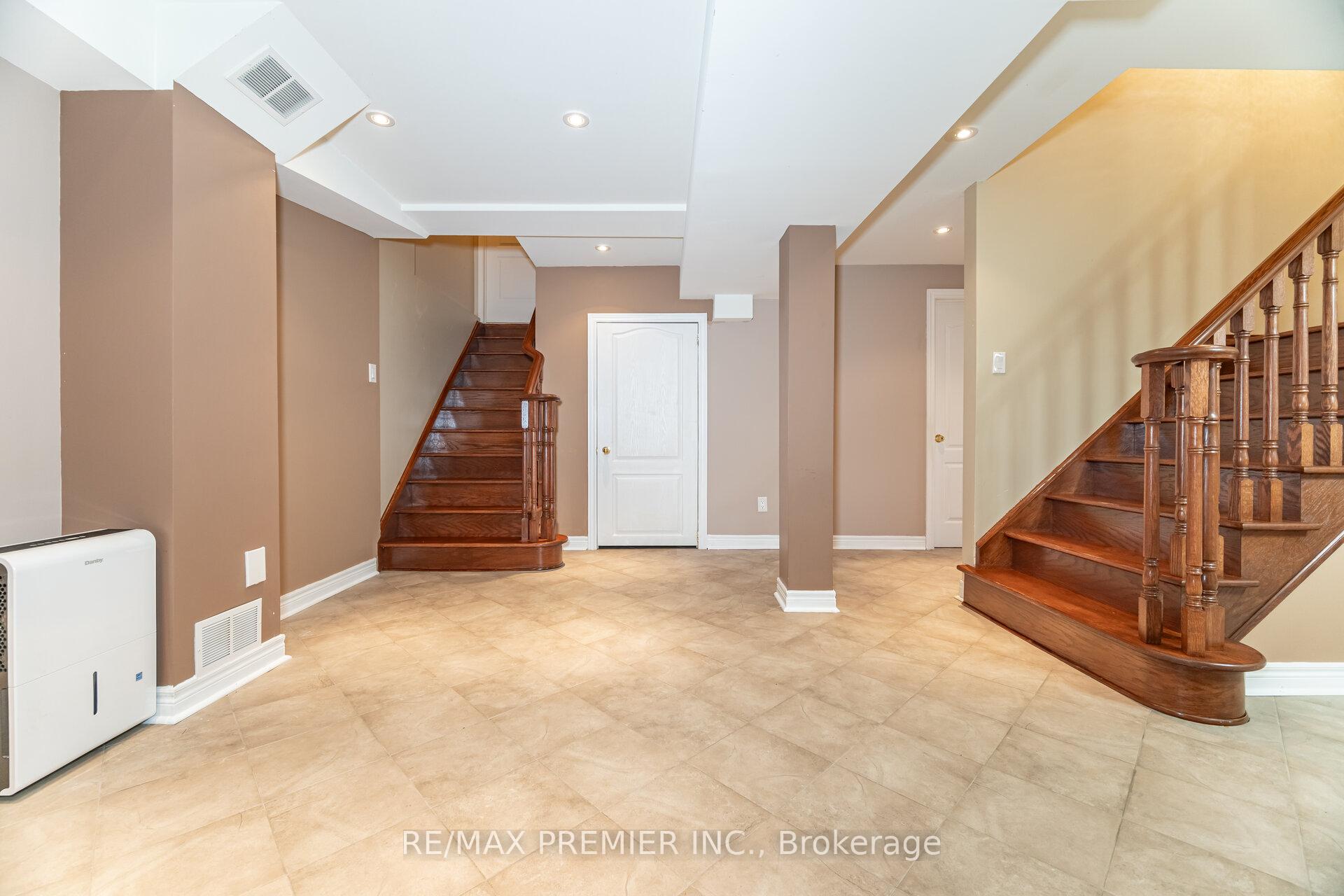 Photo 39 of 265 Julia Valentina Avenue, Vaughan, Sonoma Heights — HOMEH