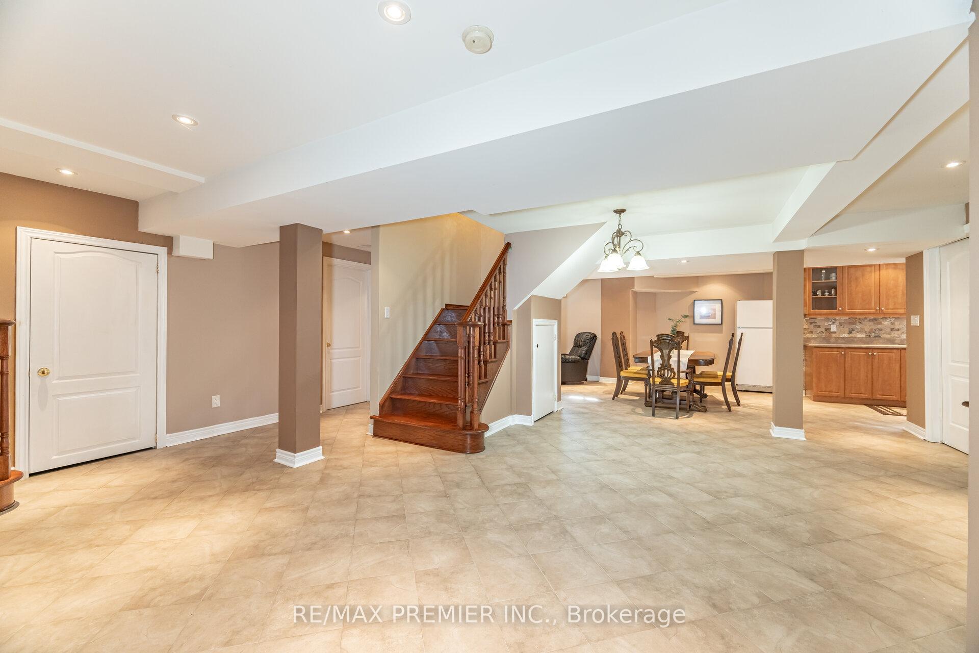 Photo 40 of 265 Julia Valentina Avenue, Vaughan, Sonoma Heights — HOMEH