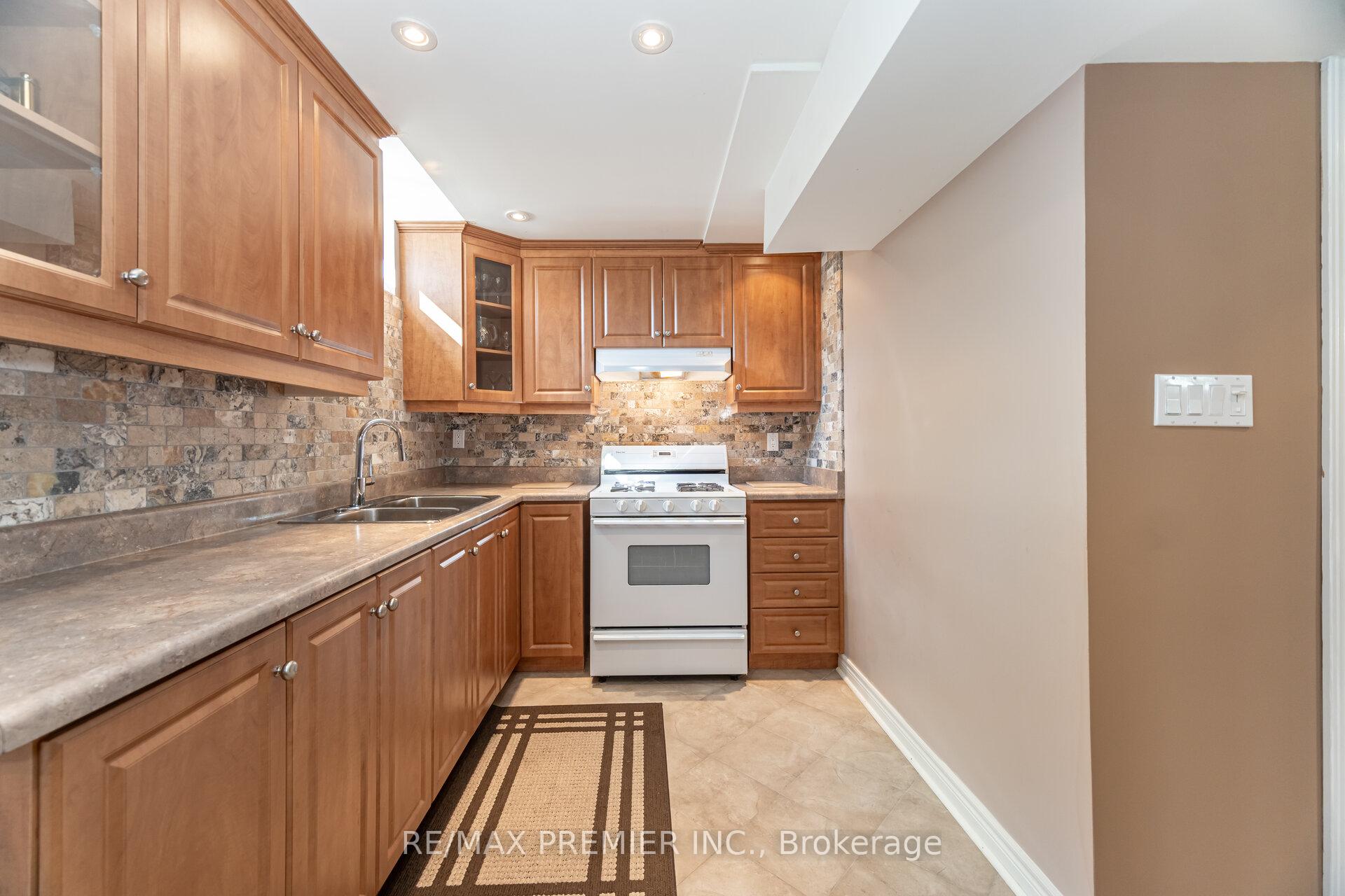 Photo 41 of 265 Julia Valentina Avenue, Vaughan, Sonoma Heights — HOMEH