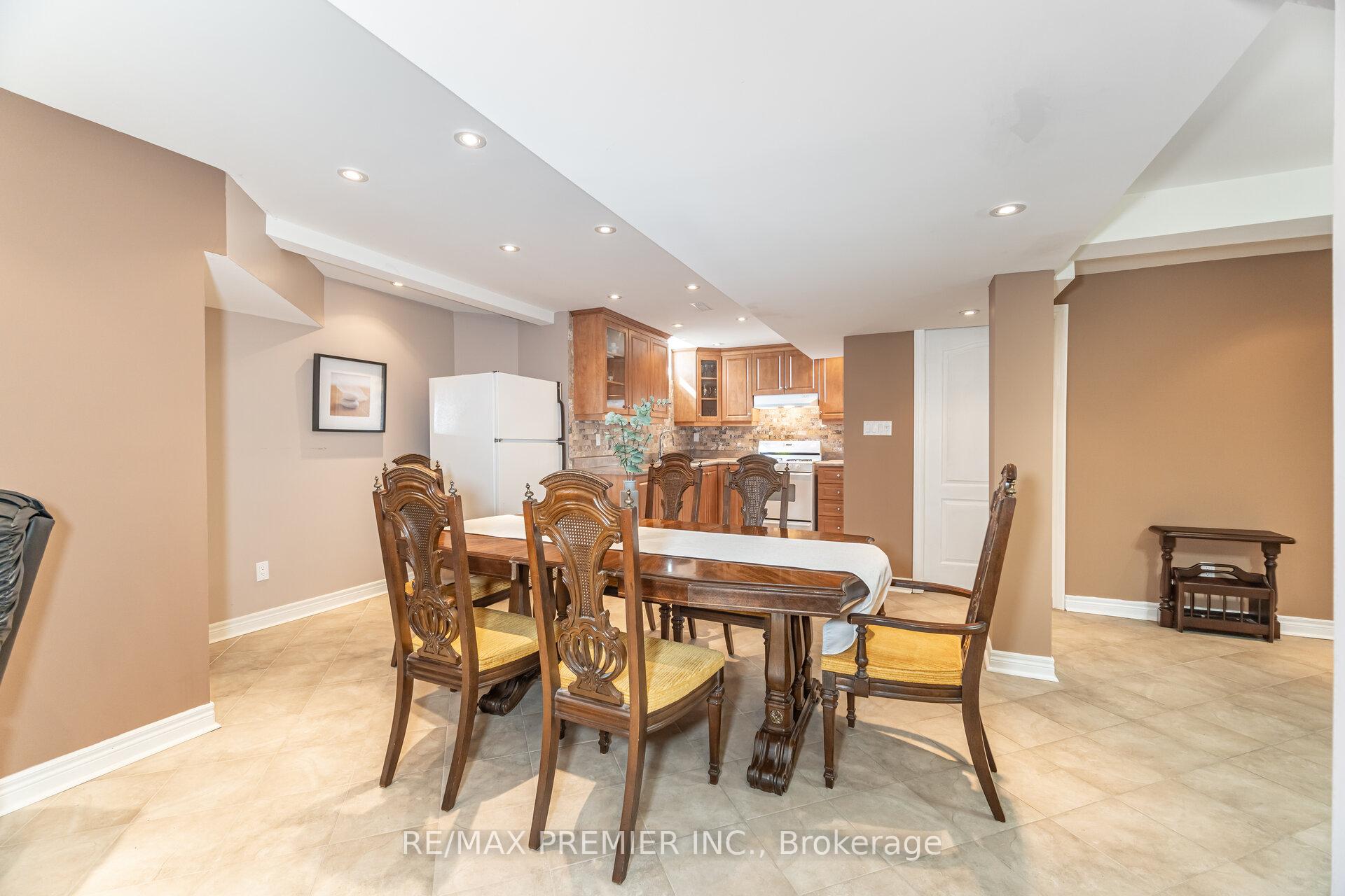Photo 43 of 265 Julia Valentina Avenue, Vaughan, Sonoma Heights — HOMEH