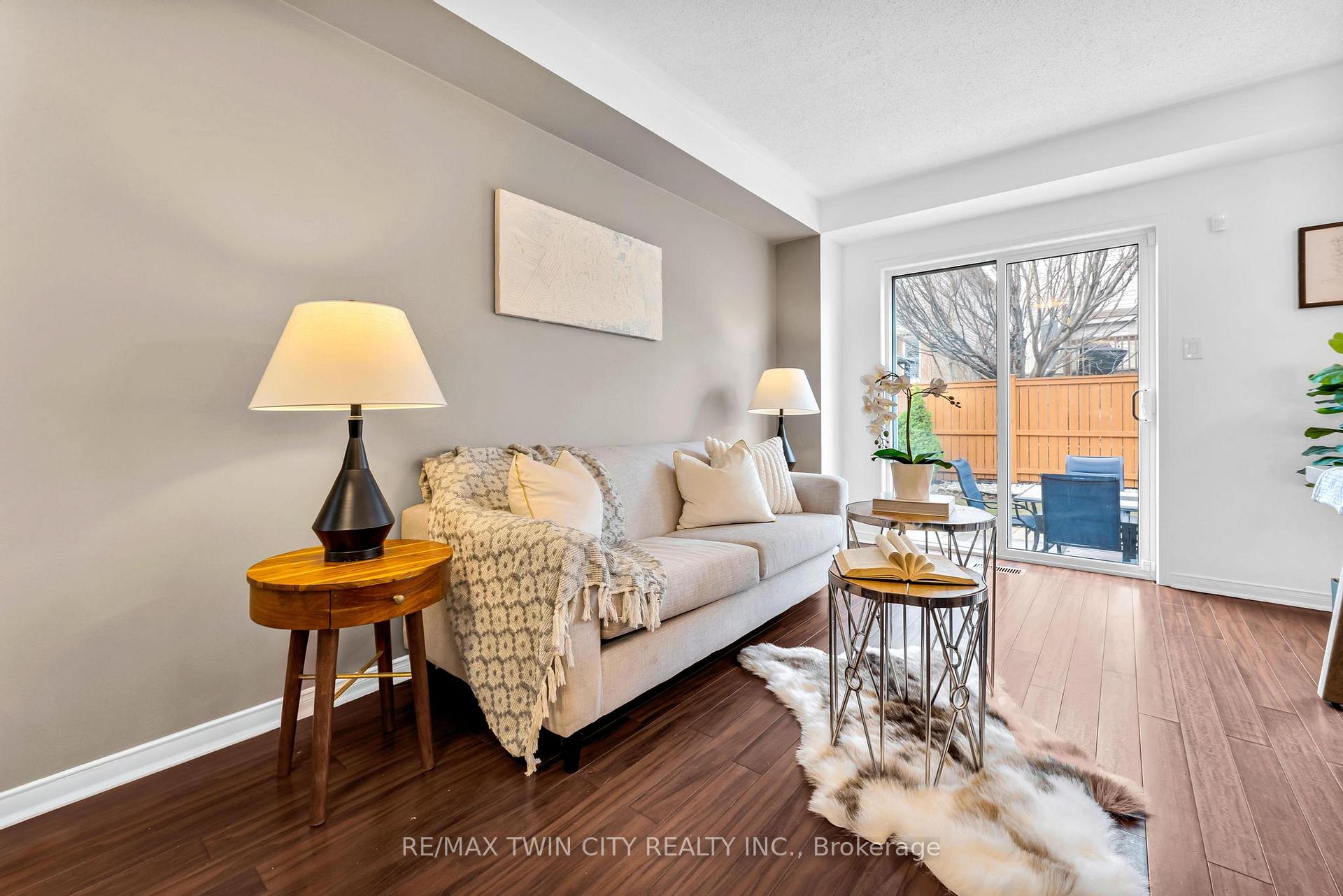 Photo 7 of 95 Bettina Place, Whitby, Rolling Acres — HOMEH