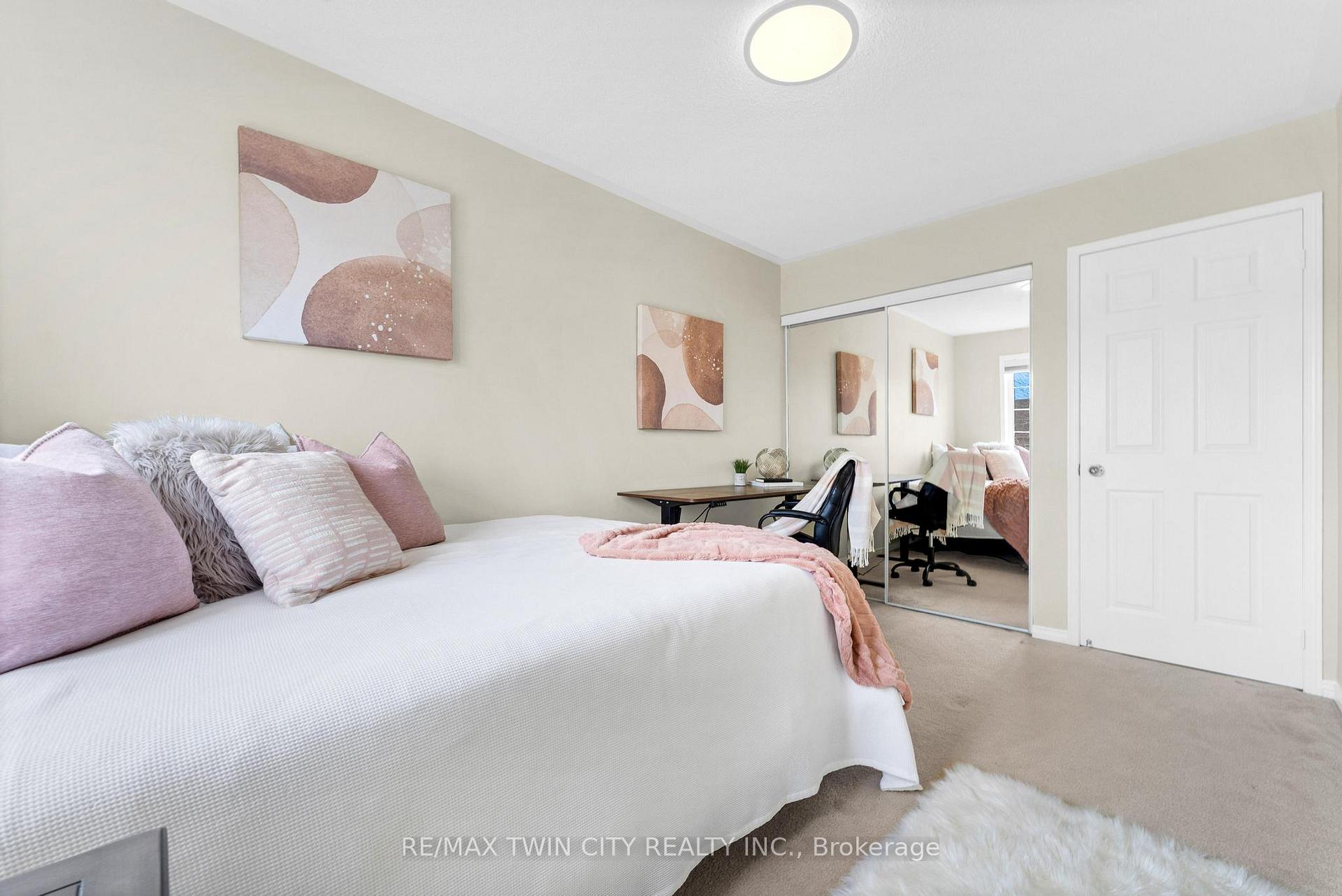 Photo 21 of 95 Bettina Place, Whitby, Rolling Acres — HOMEH