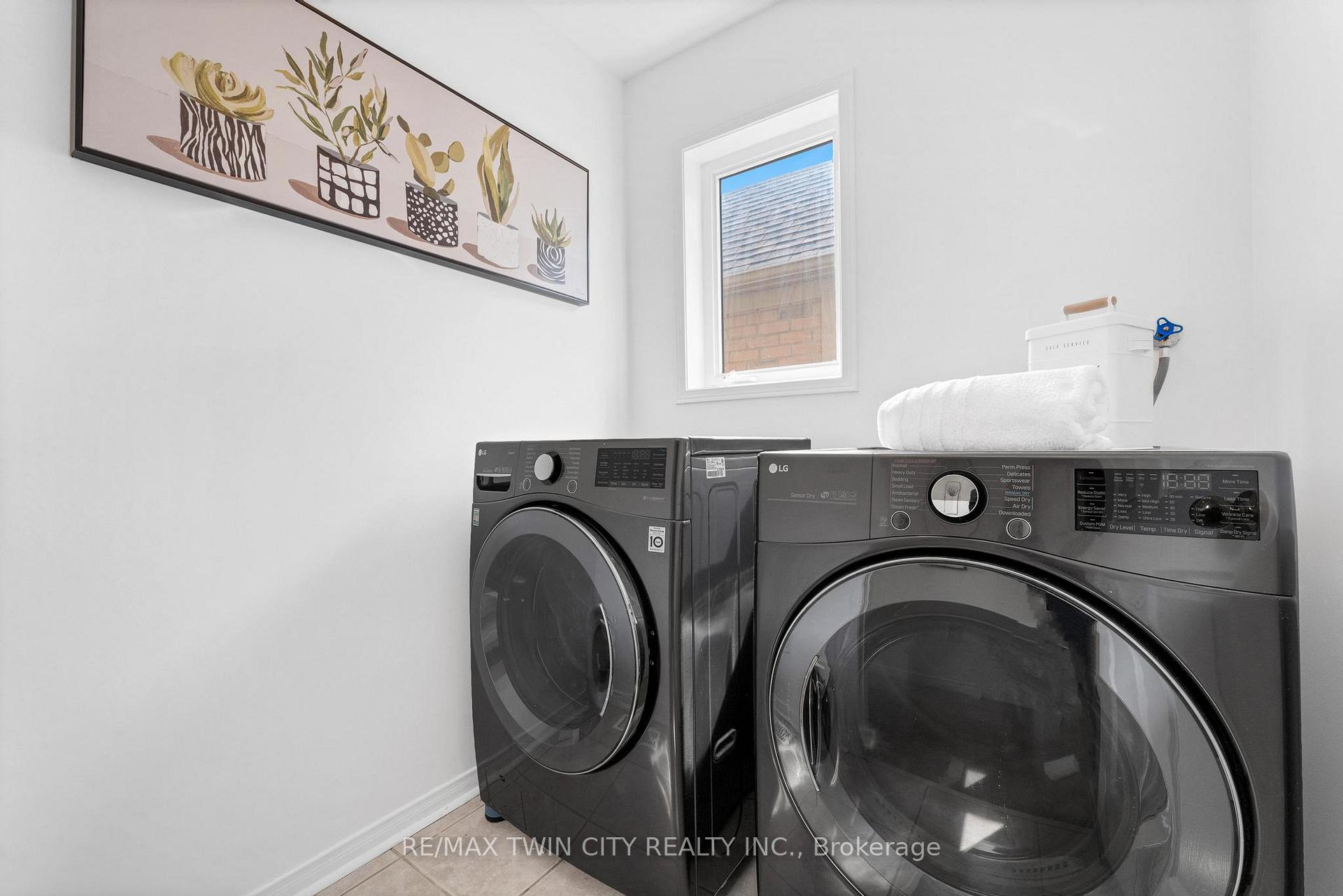 Photo 26 of 95 Bettina Place, Whitby, Rolling Acres — HOMEH
