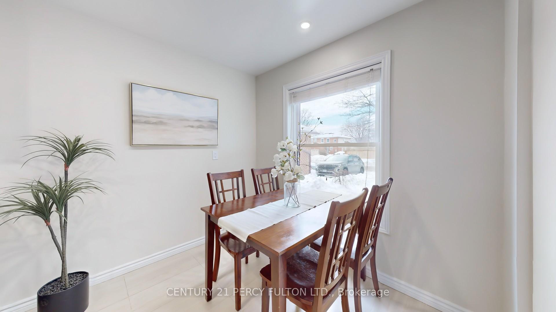 Photo 15 of 1152 Tanzer Court, Pickering, Bay Ridges — HOMEH