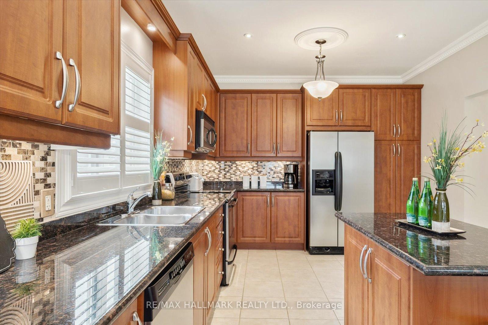 Photo 15 of 146 Tormina Boulevard, Whitby, Taunton North — HOMEH