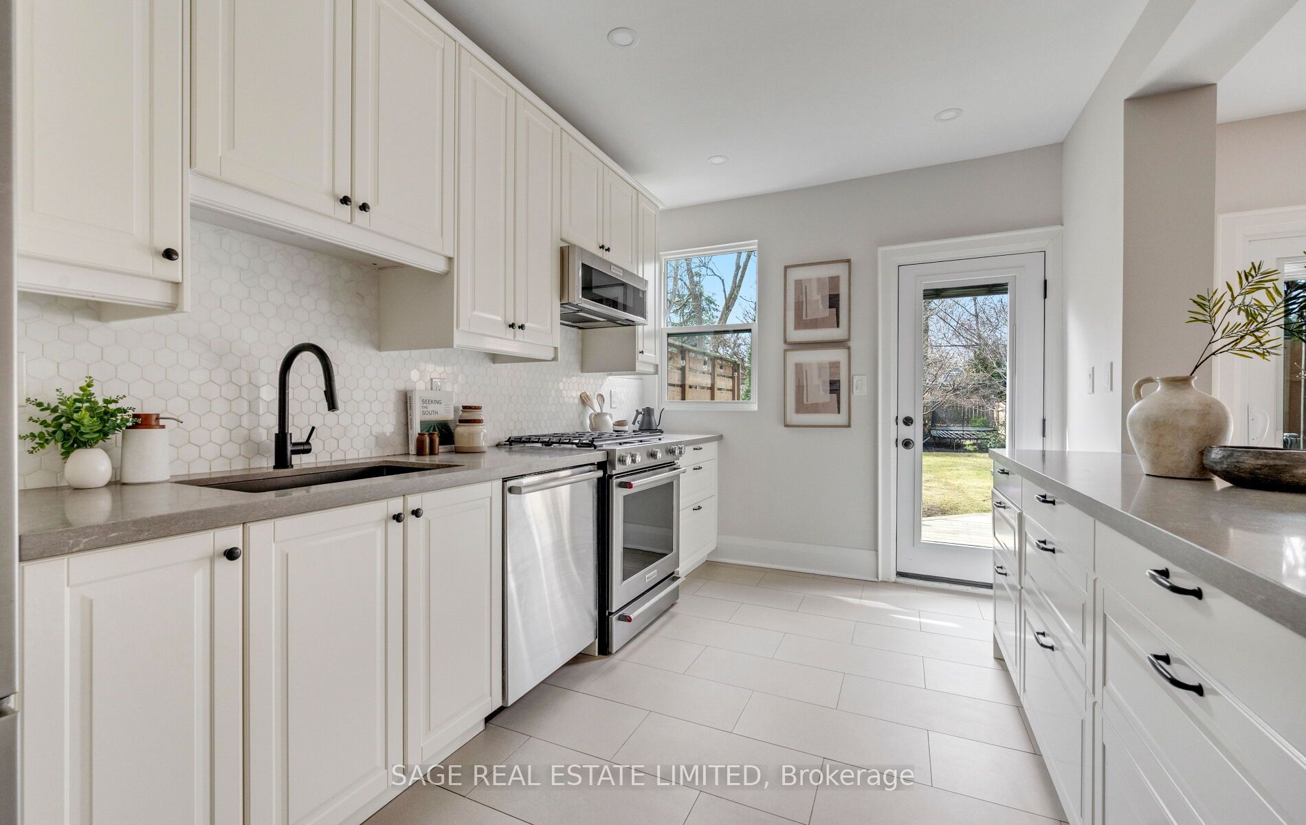 Photo 64 of 318 Durie Street, Toronto, Runnymede-Bloor West Village — HOMEH