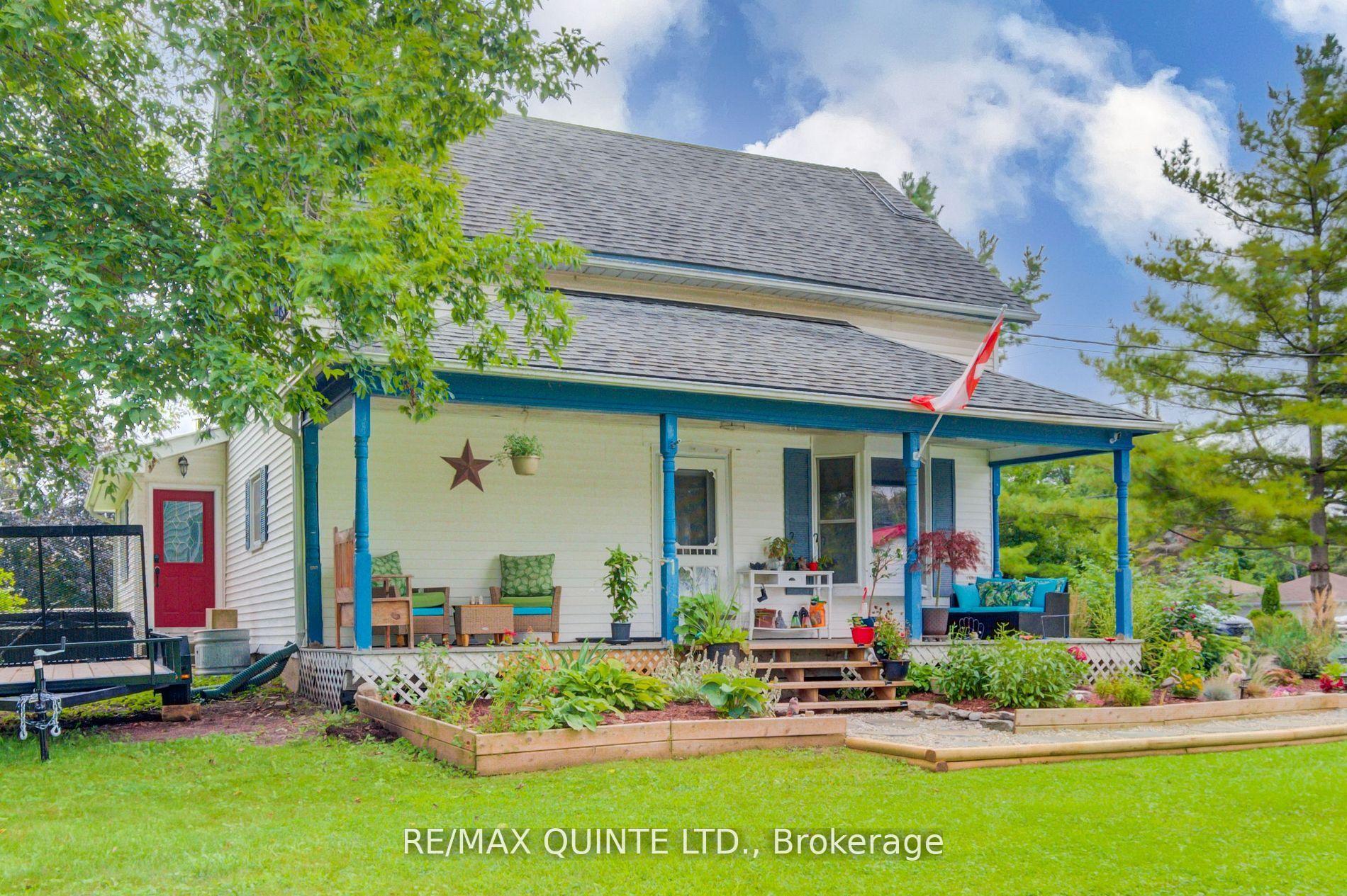 Front of 7 Bayview Drive