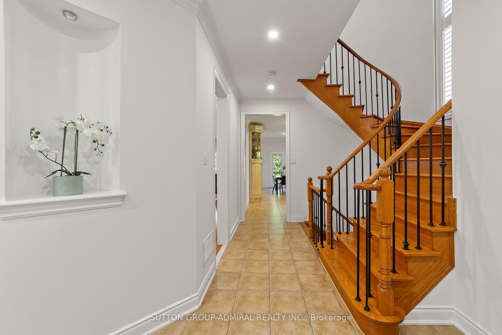 Photo 9 of 166 Ner Israel Drive, Vaughan, Patterson — HOMEH