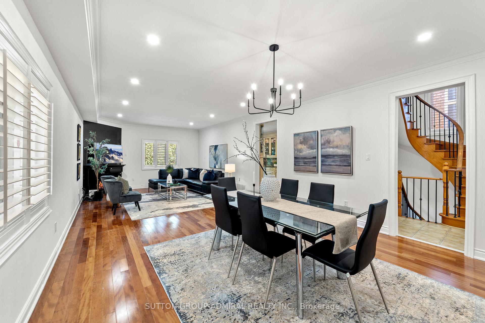 Photo 14 of 166 Ner Israel Drive, Vaughan, Patterson — HOMEH
