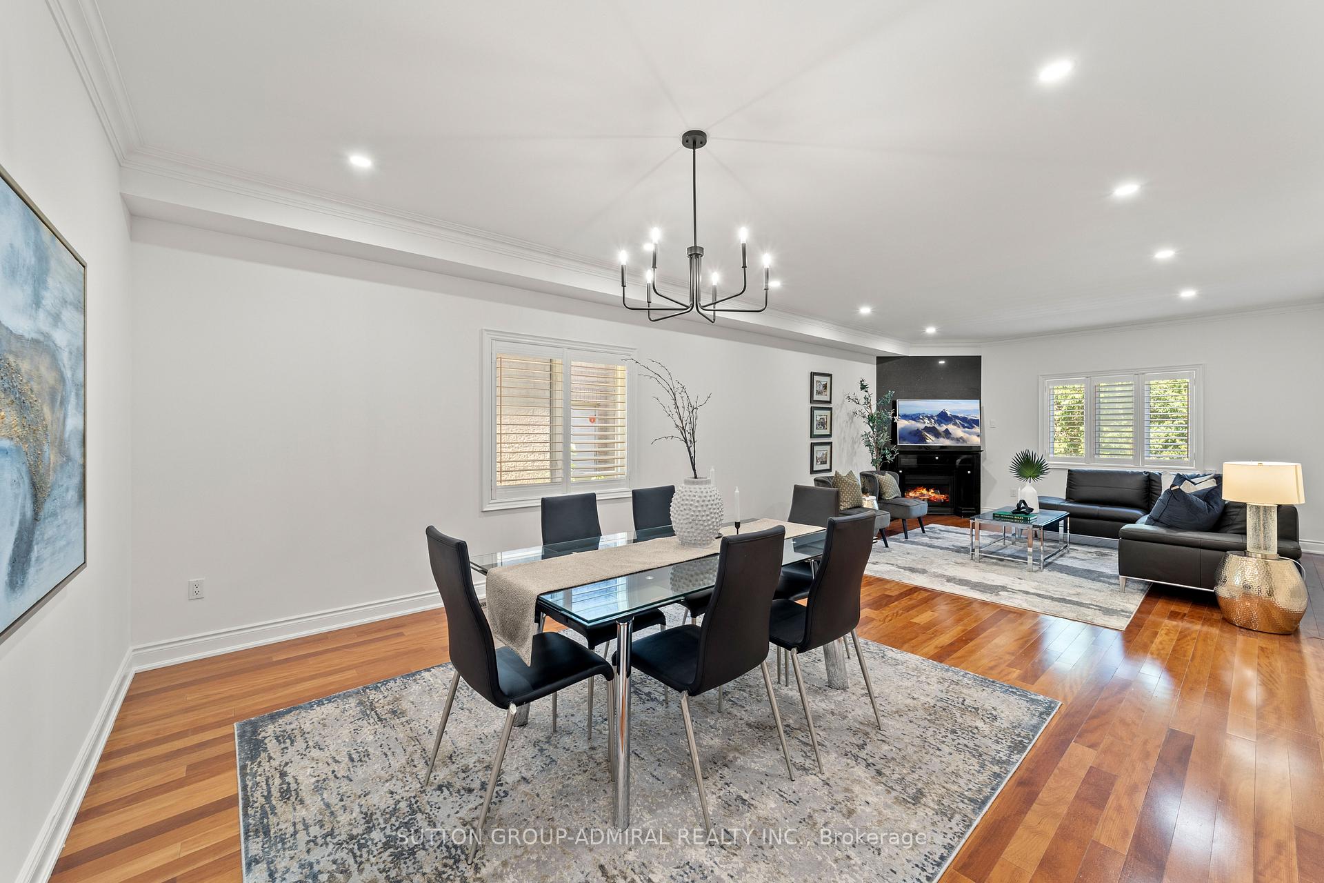 Photo 17 of 166 Ner Israel Drive, Vaughan, Patterson — HOMEH