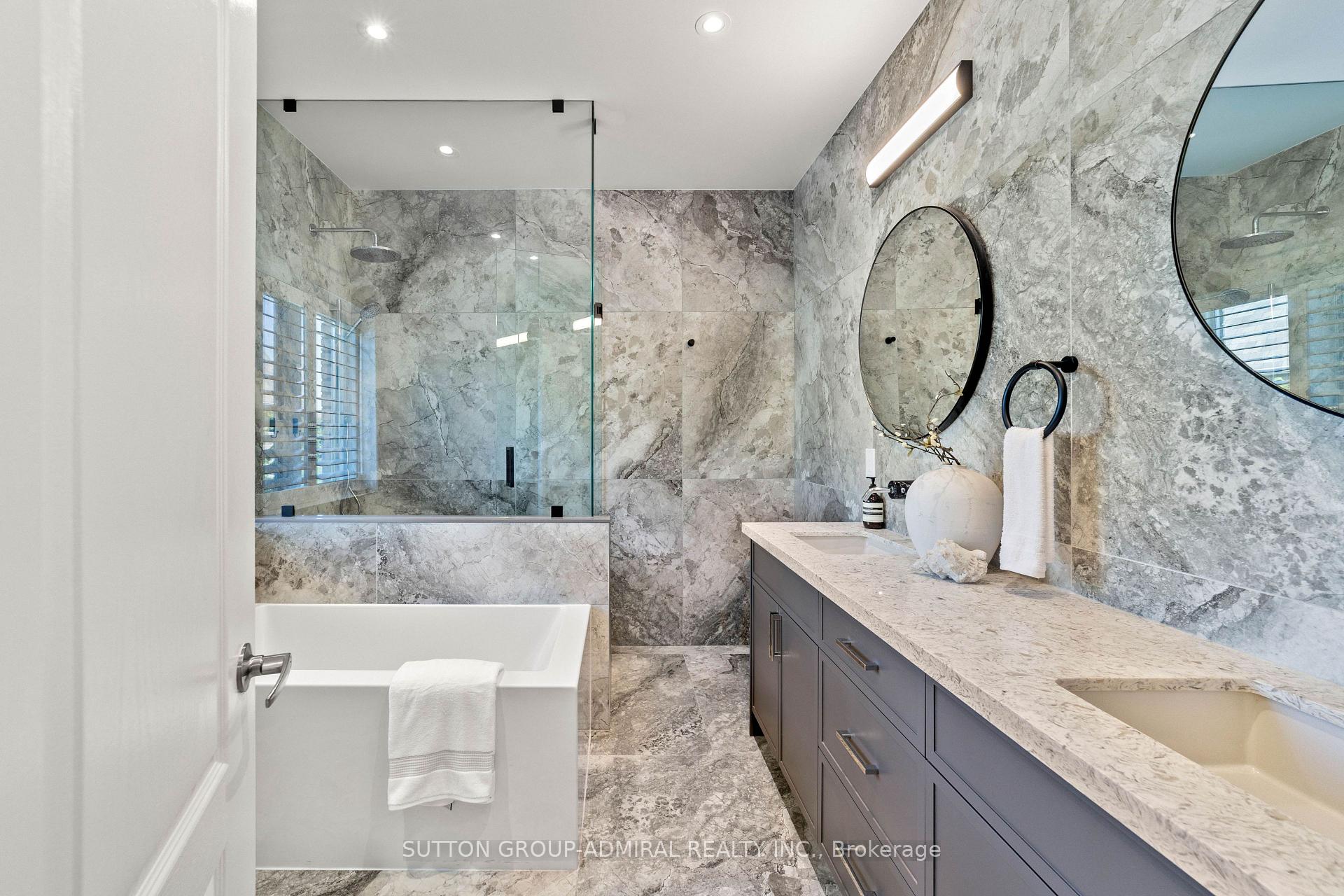 Photo 26 of 166 Ner Israel Drive, Vaughan, Patterson — HOMEH
