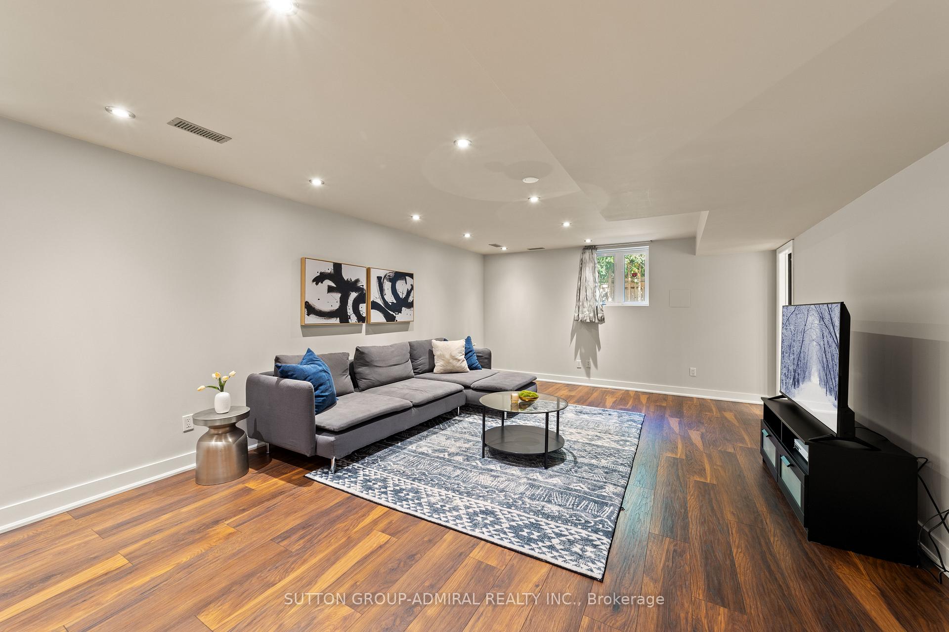 Photo 35 of 166 Ner Israel Drive, Vaughan, Patterson — HOMEH