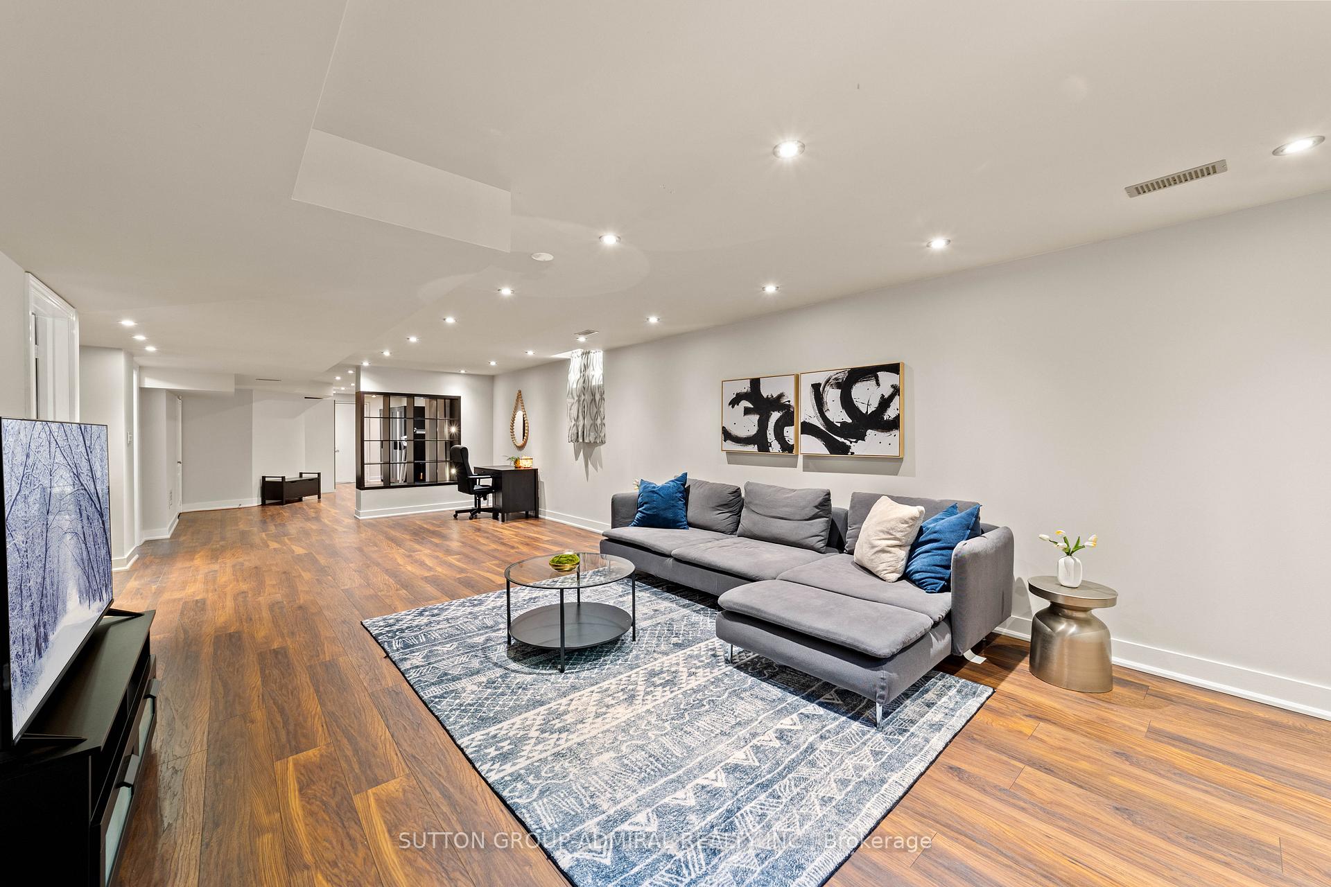 Photo 36 of 166 Ner Israel Drive, Vaughan, Patterson — HOMEH