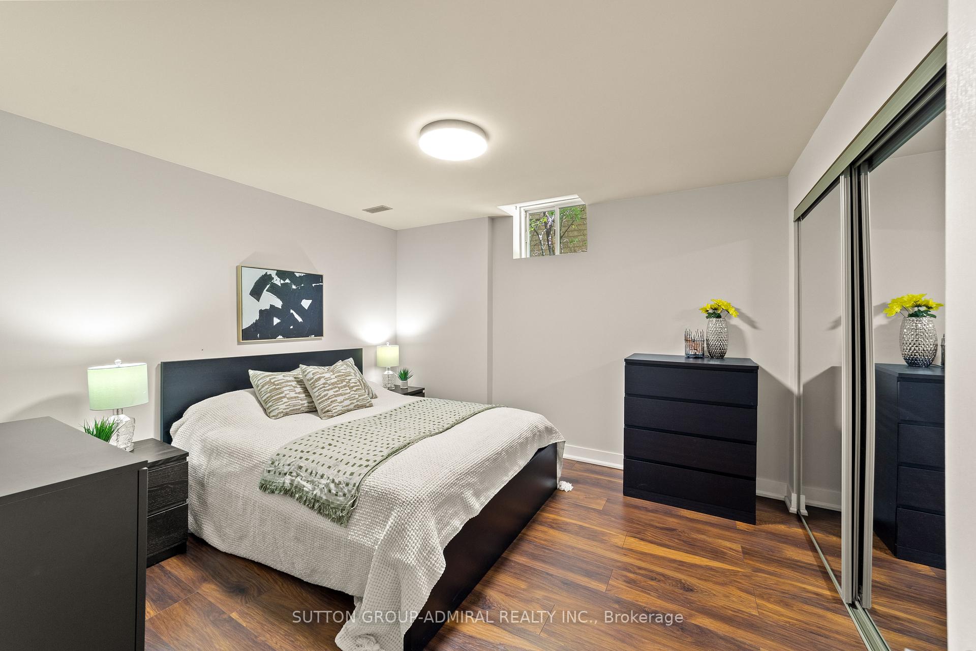 Photo 37 of 166 Ner Israel Drive, Vaughan, Patterson — HOMEH