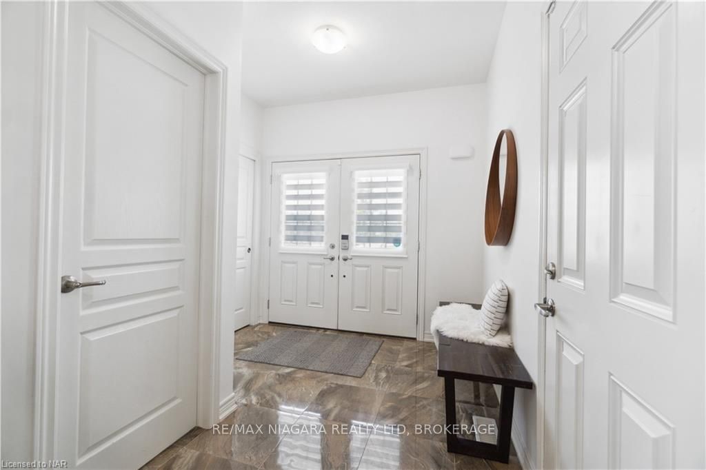 Photo 18 of 106 Spruce Crescent, Welland, Coyle Creek — HOMEH