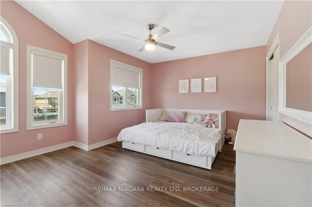 Photo 39 of 106 Spruce Crescent, Welland, Coyle Creek — HOMEH