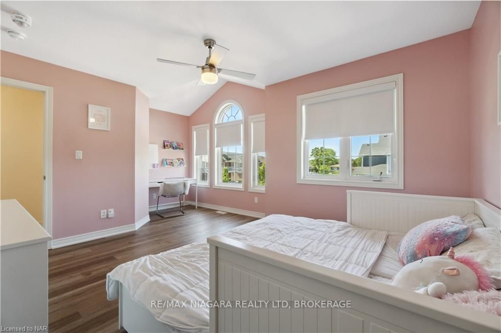 Photo 40 of 106 Spruce Crescent, Welland, Coyle Creek — HOMEH