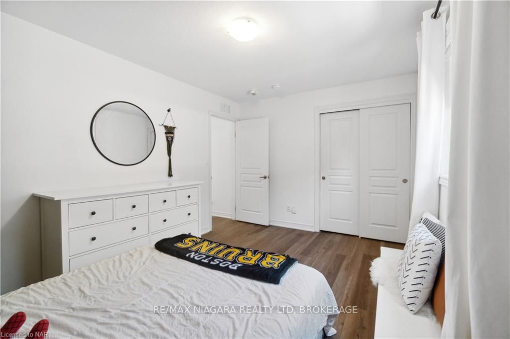 Photo 43 of 106 Spruce Crescent, Welland, Coyle Creek — HOMEH