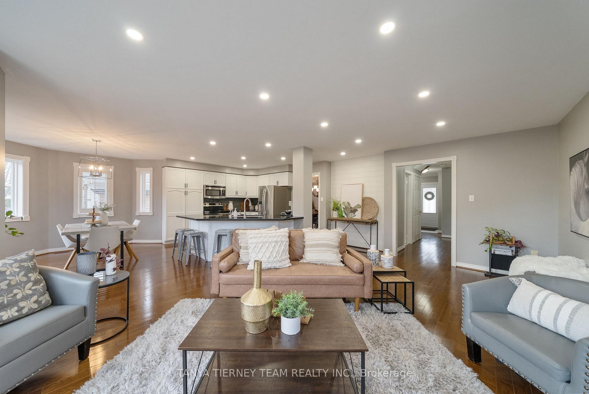 Photo 22 of 50 McBeth Place, Whitby, Brooklin — HOMEH