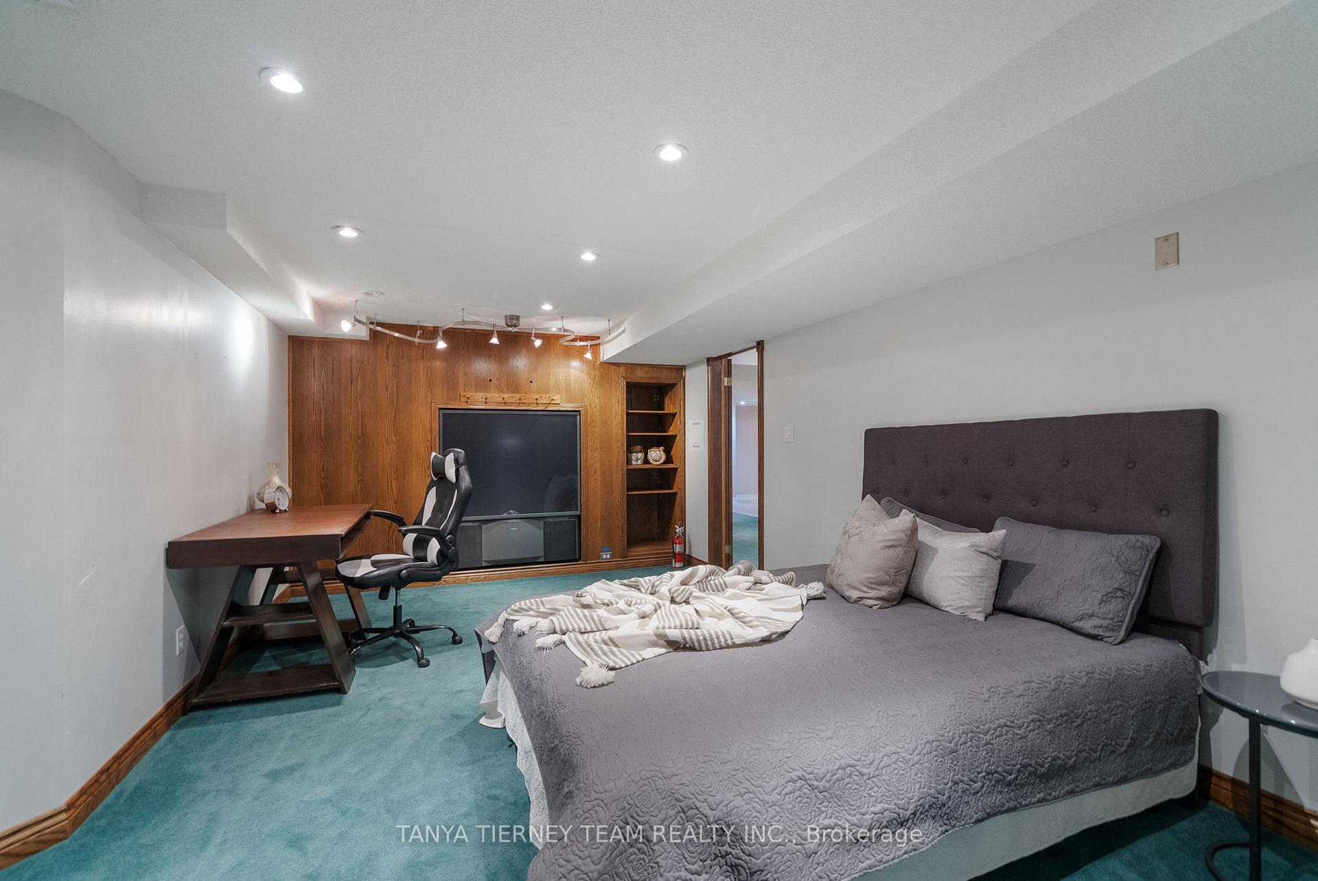 Photo 41 of 50 McBeth Place, Whitby, Brooklin — HOMEH