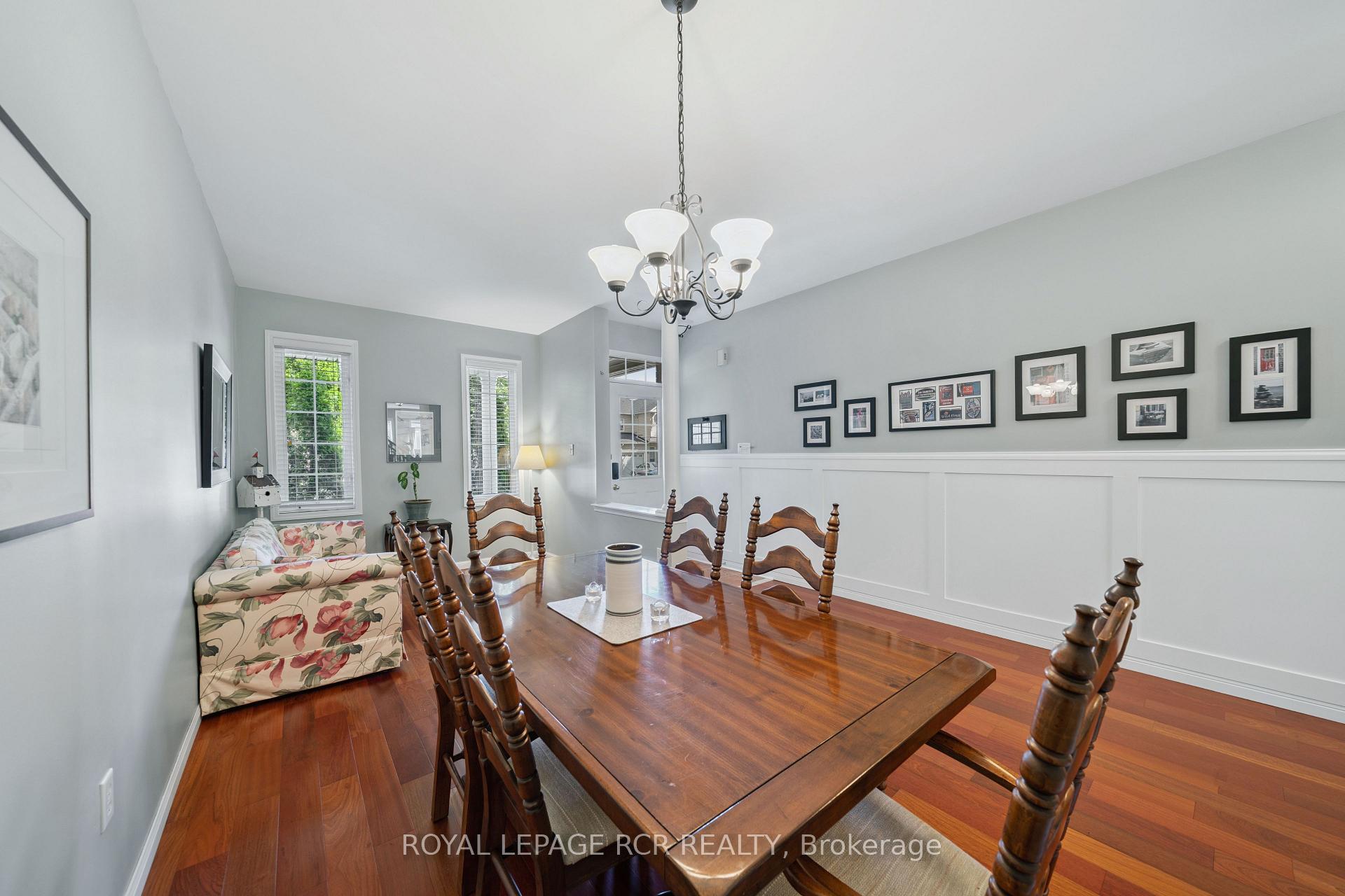 Photo 8 of 136 Dolce Crescent, Vaughan, Vellore Village — HOMEH
