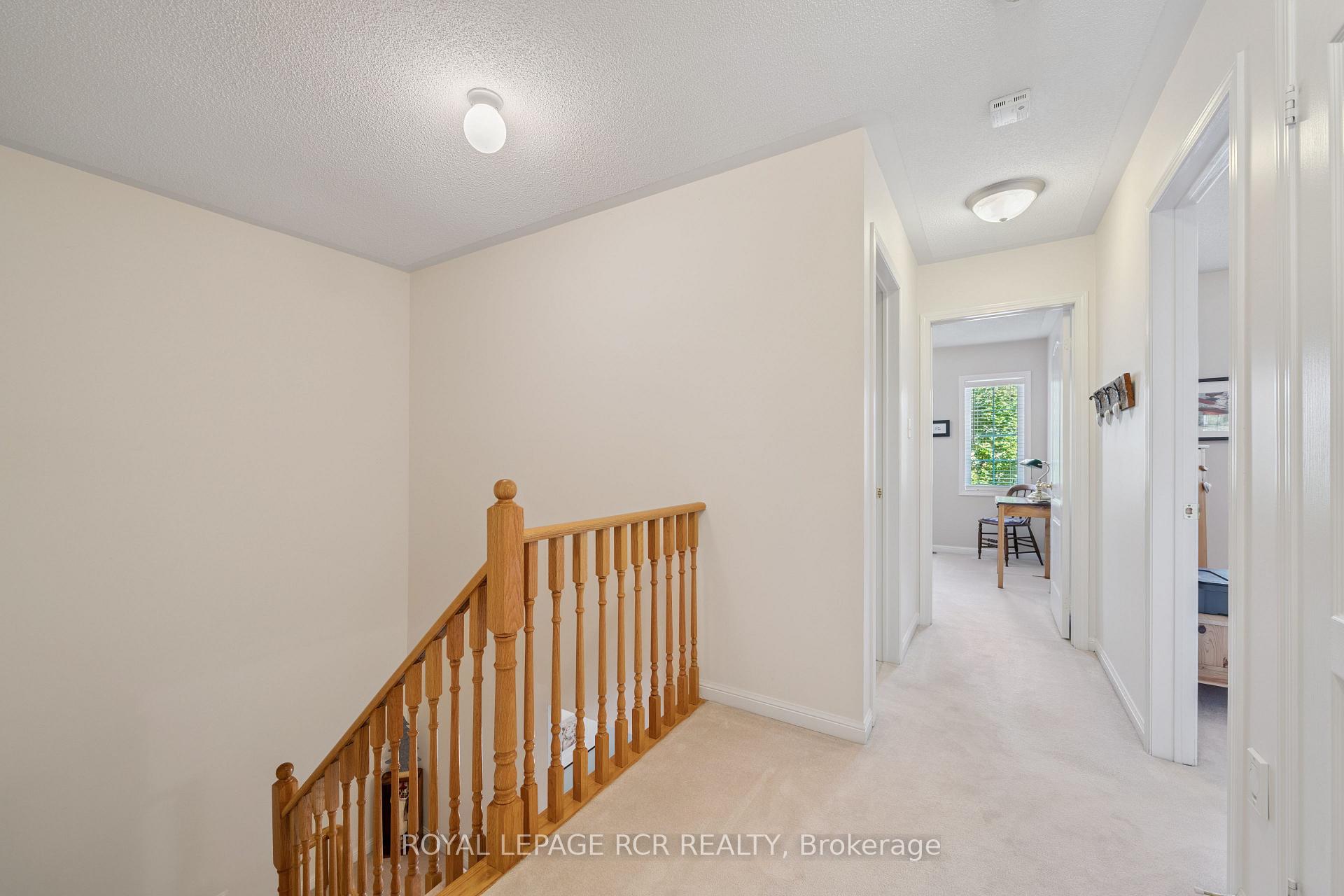 Photo 24 of 136 Dolce Crescent, Vaughan, Vellore Village — HOMEH