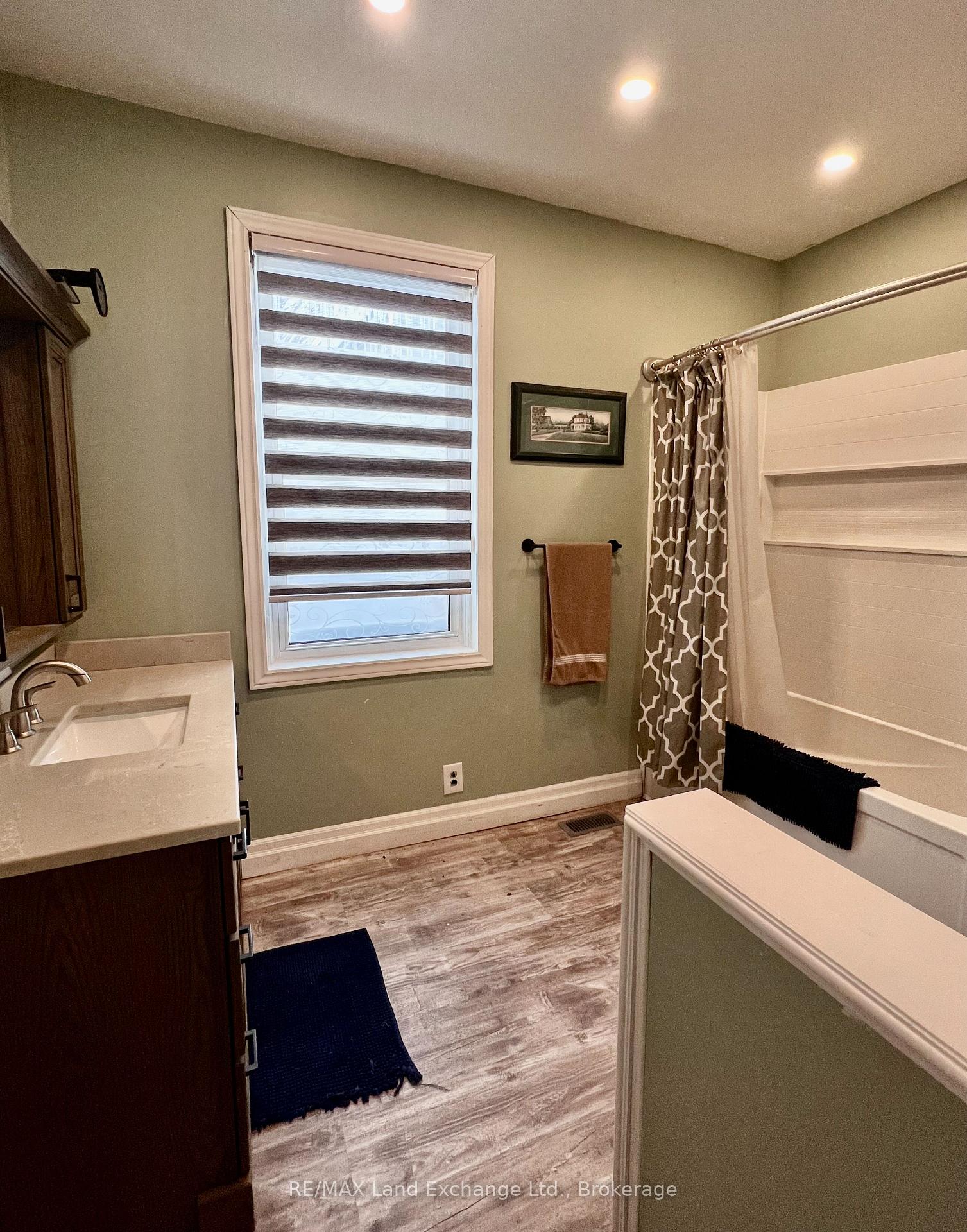 Photo 8 of 82 1st Avenue N, Arran-Elderslie — HOMEH