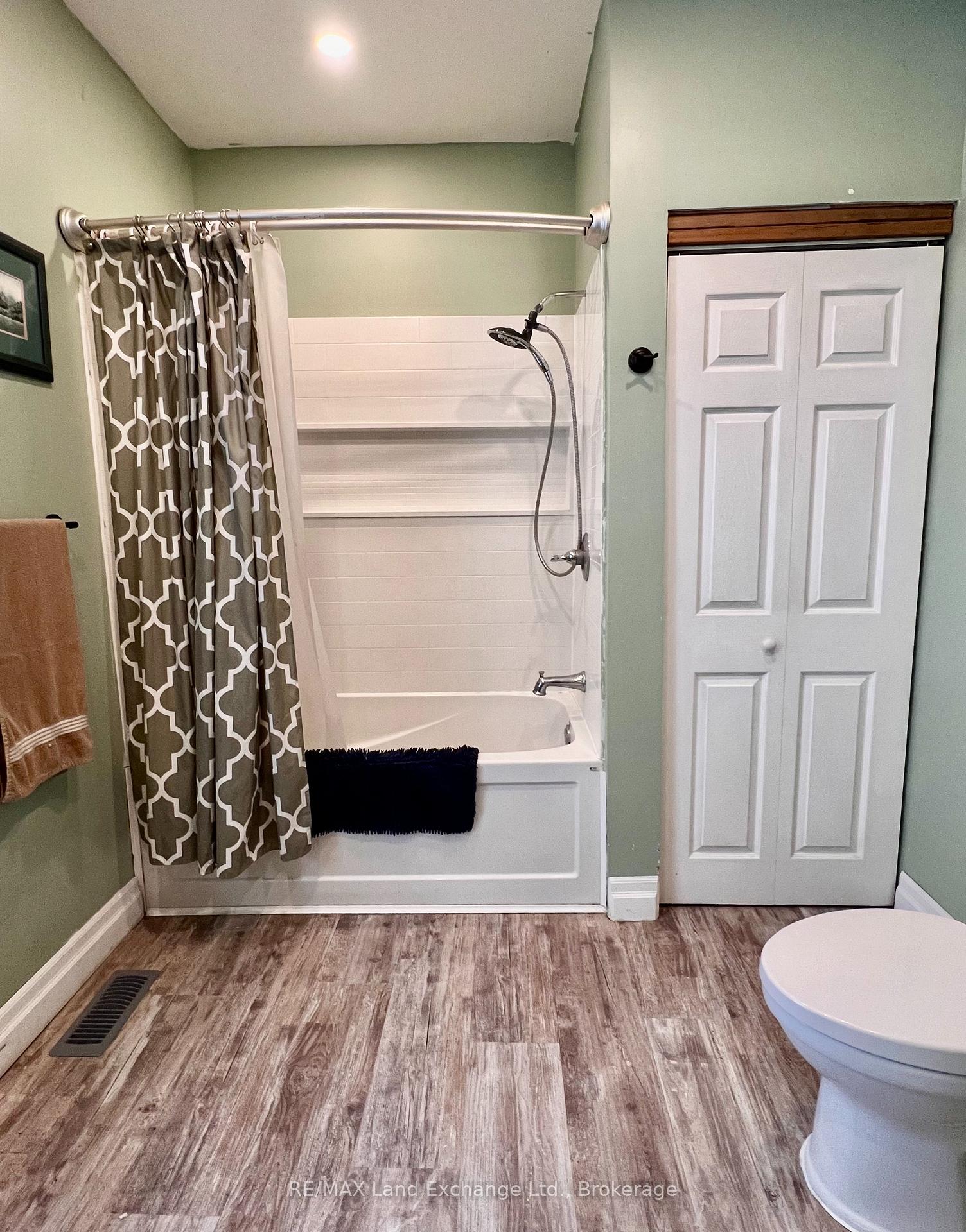 Photo 7 of 82 1st Avenue N, Arran-Elderslie — HOMEH