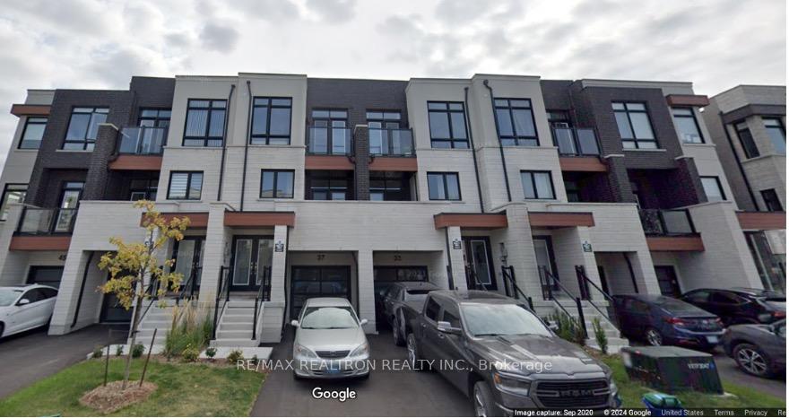 Photo 1 of 37 Golden Trail, Vaughan, Patterson — HOMEH