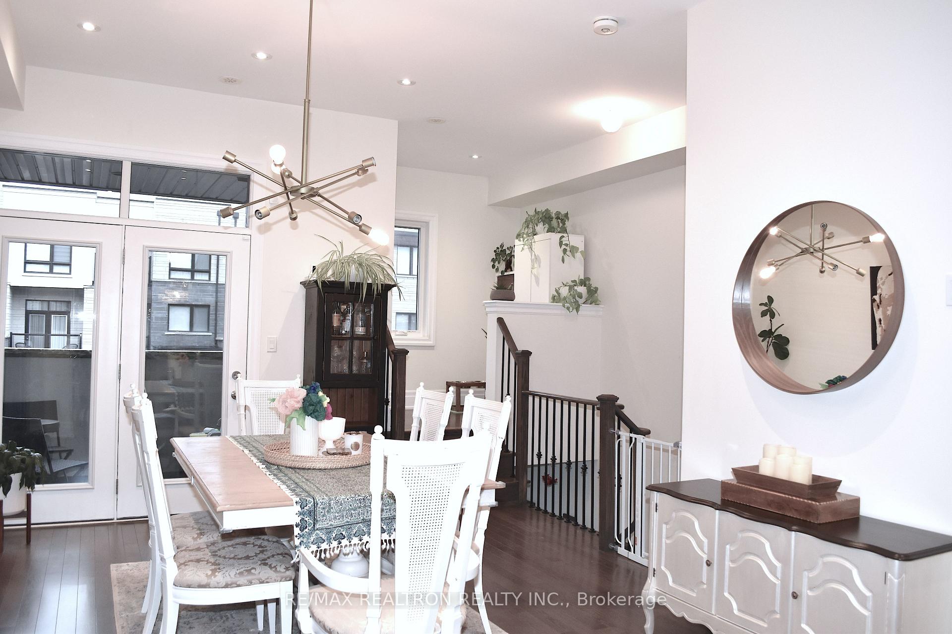 Photo 5 of 37 Golden Trail, Vaughan, Patterson — HOMEH