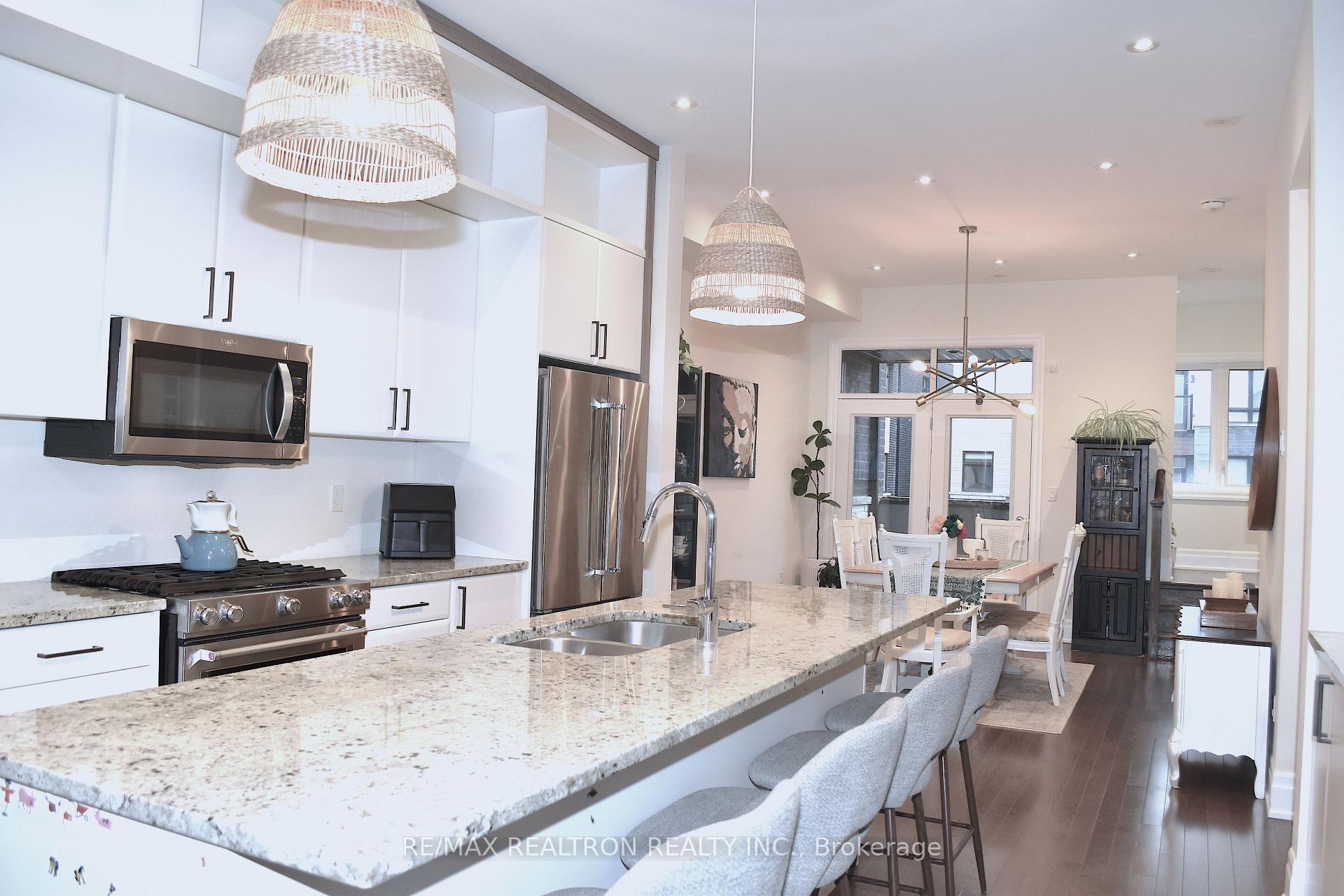 Photo 17 of 37 Golden Trail, Vaughan, Patterson — HOMEH