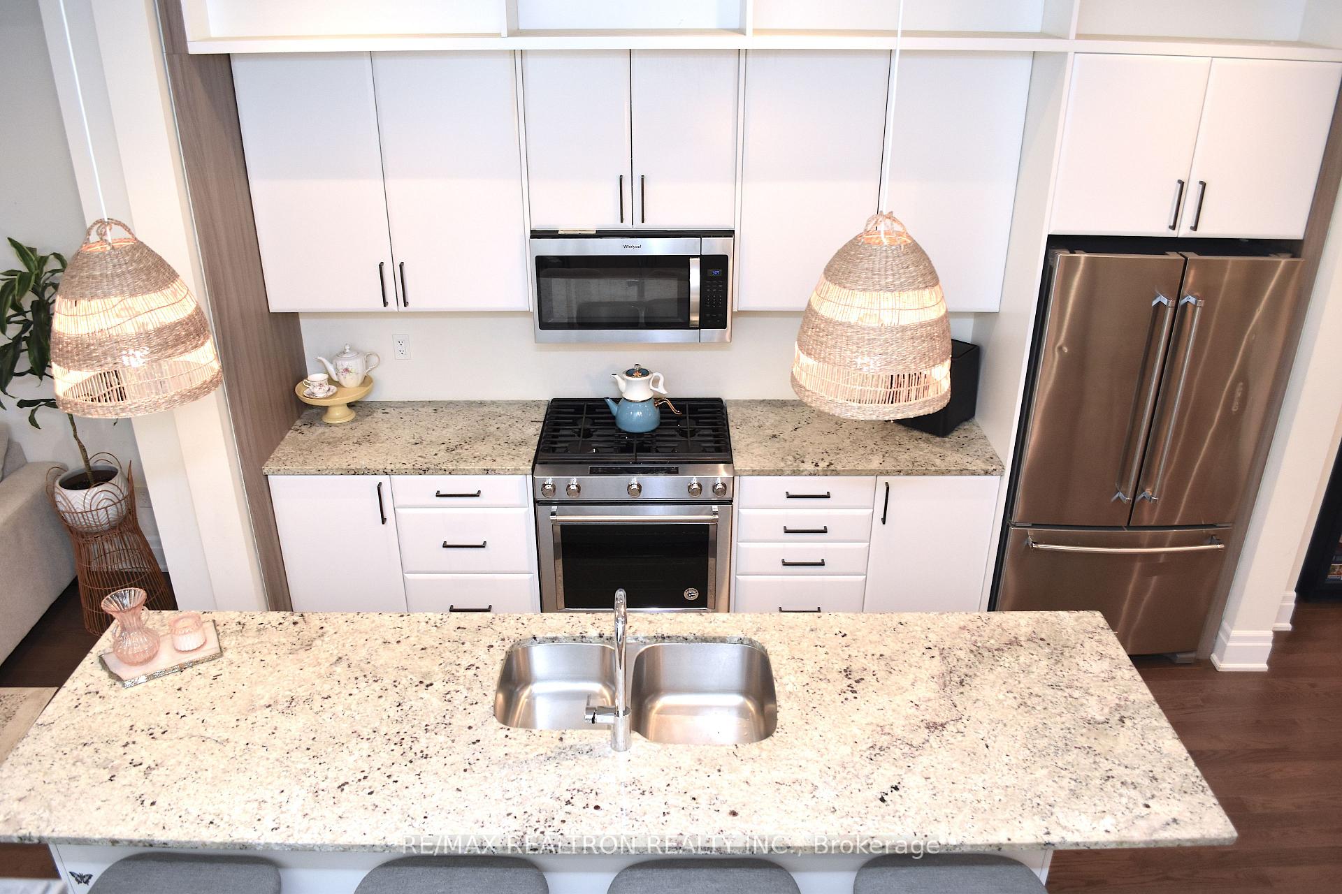 Photo 19 of 37 Golden Trail, Vaughan, Patterson — HOMEH