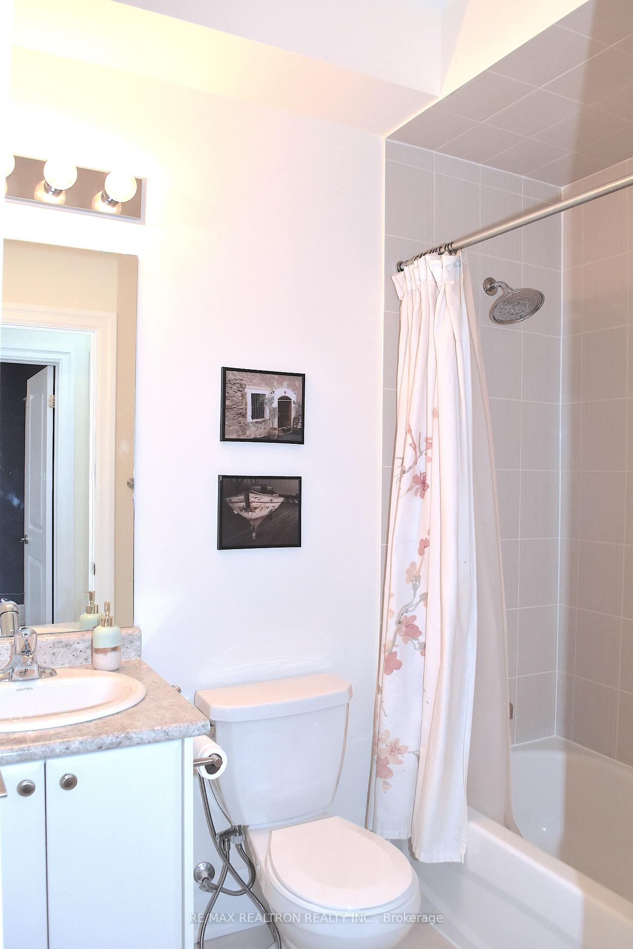 Photo 32 of 37 Golden Trail, Vaughan, Patterson — HOMEH